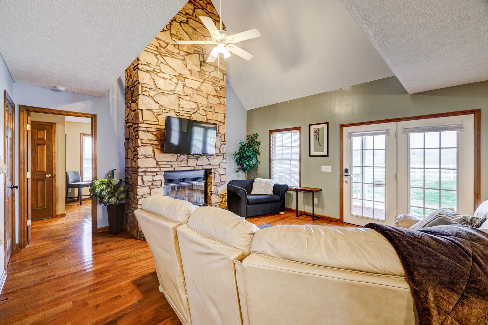 748 Rock Springs Rd
