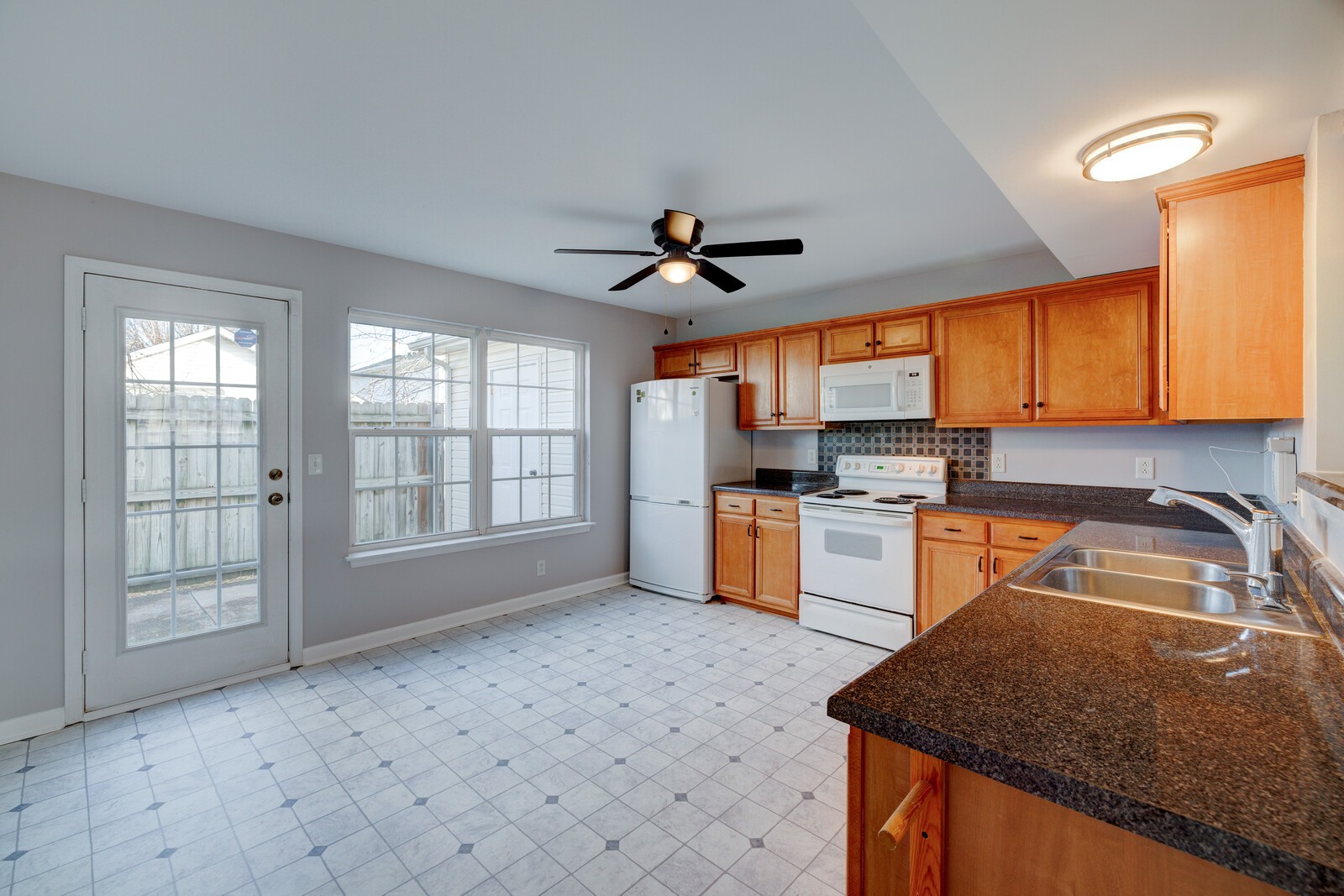 378 Arapaho Dr