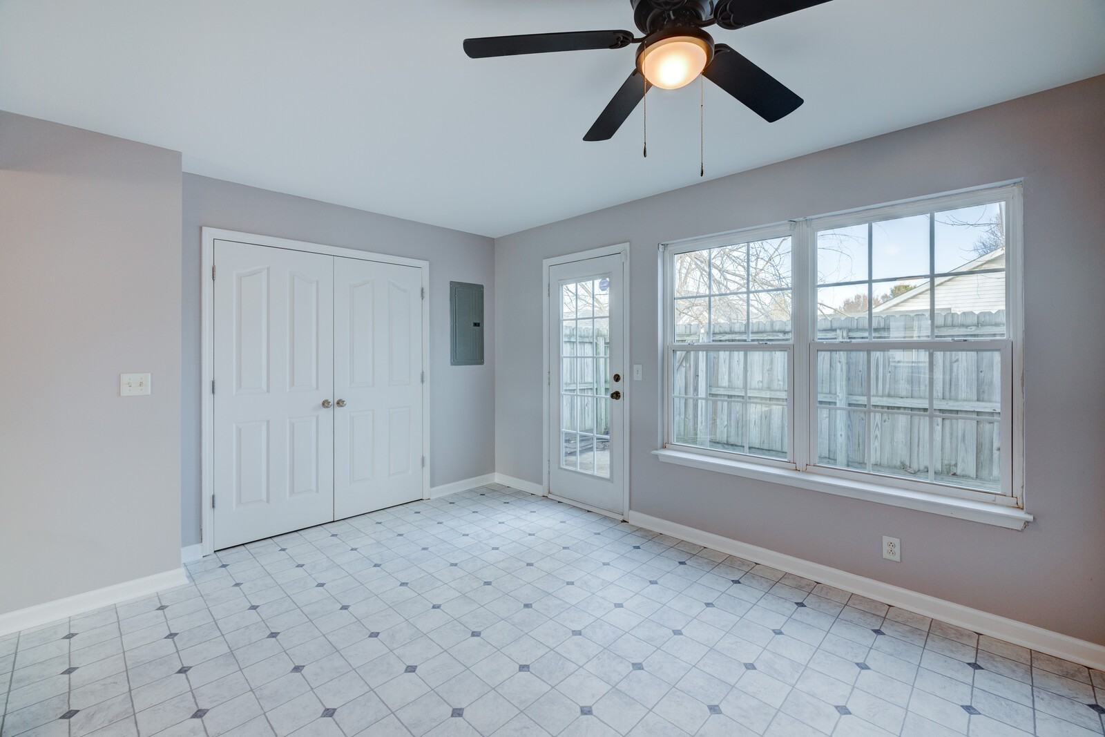 378 Arapaho Dr