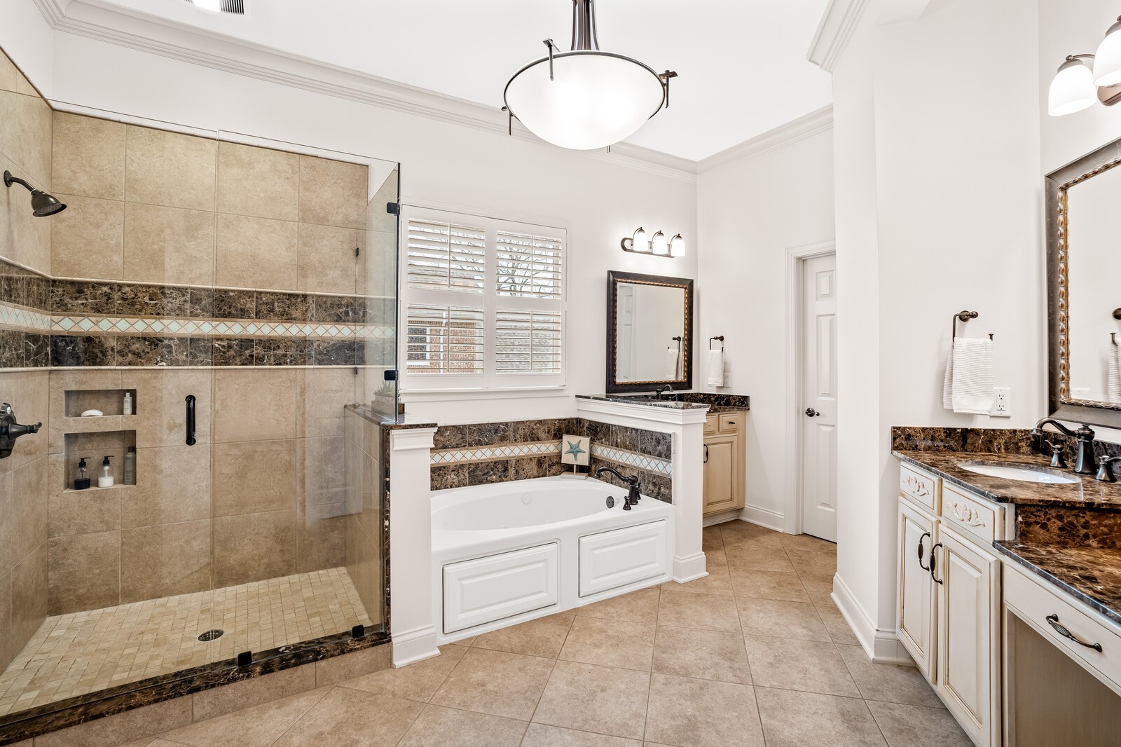 146 Allenhurst Cir