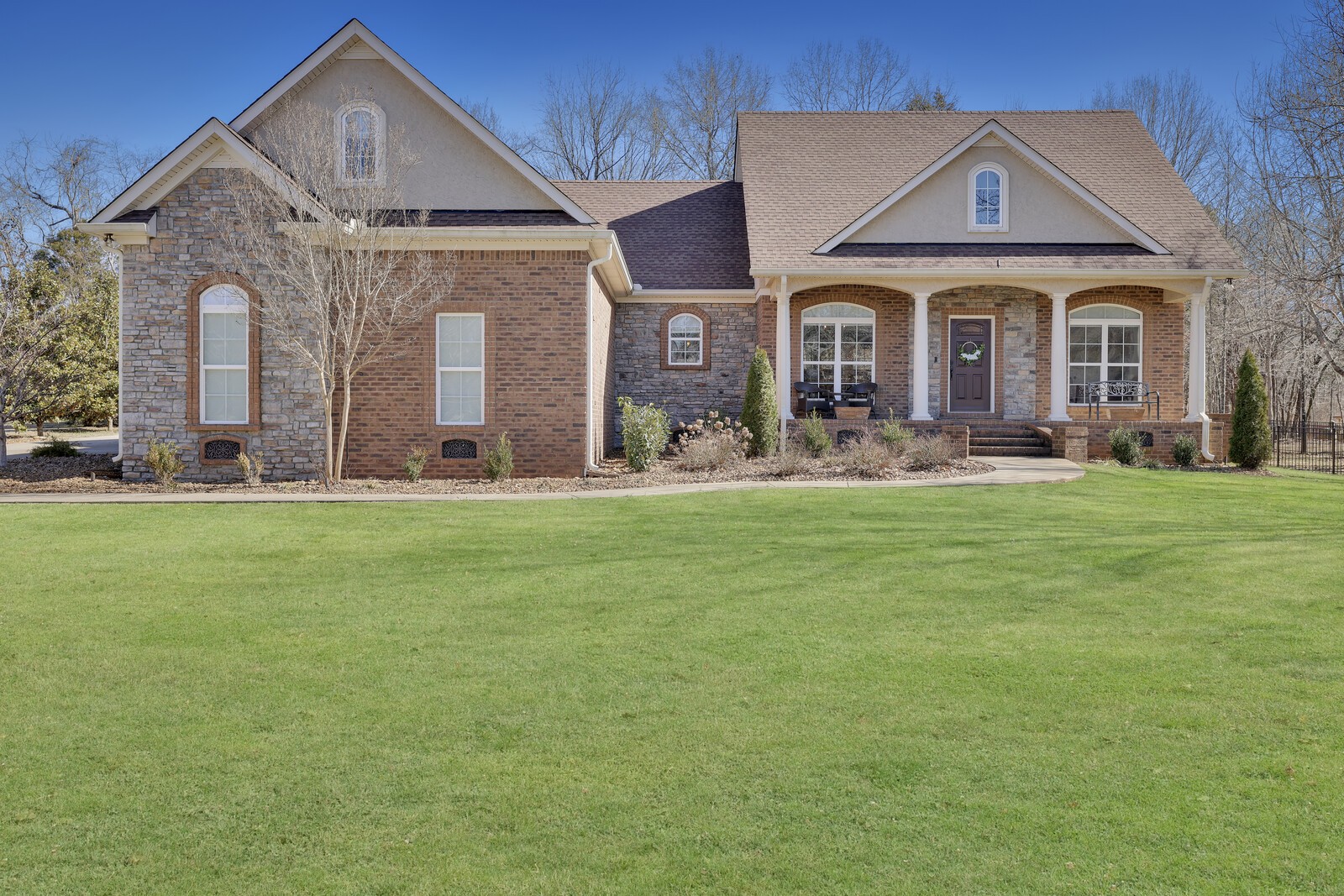 120 Rockingham Dr