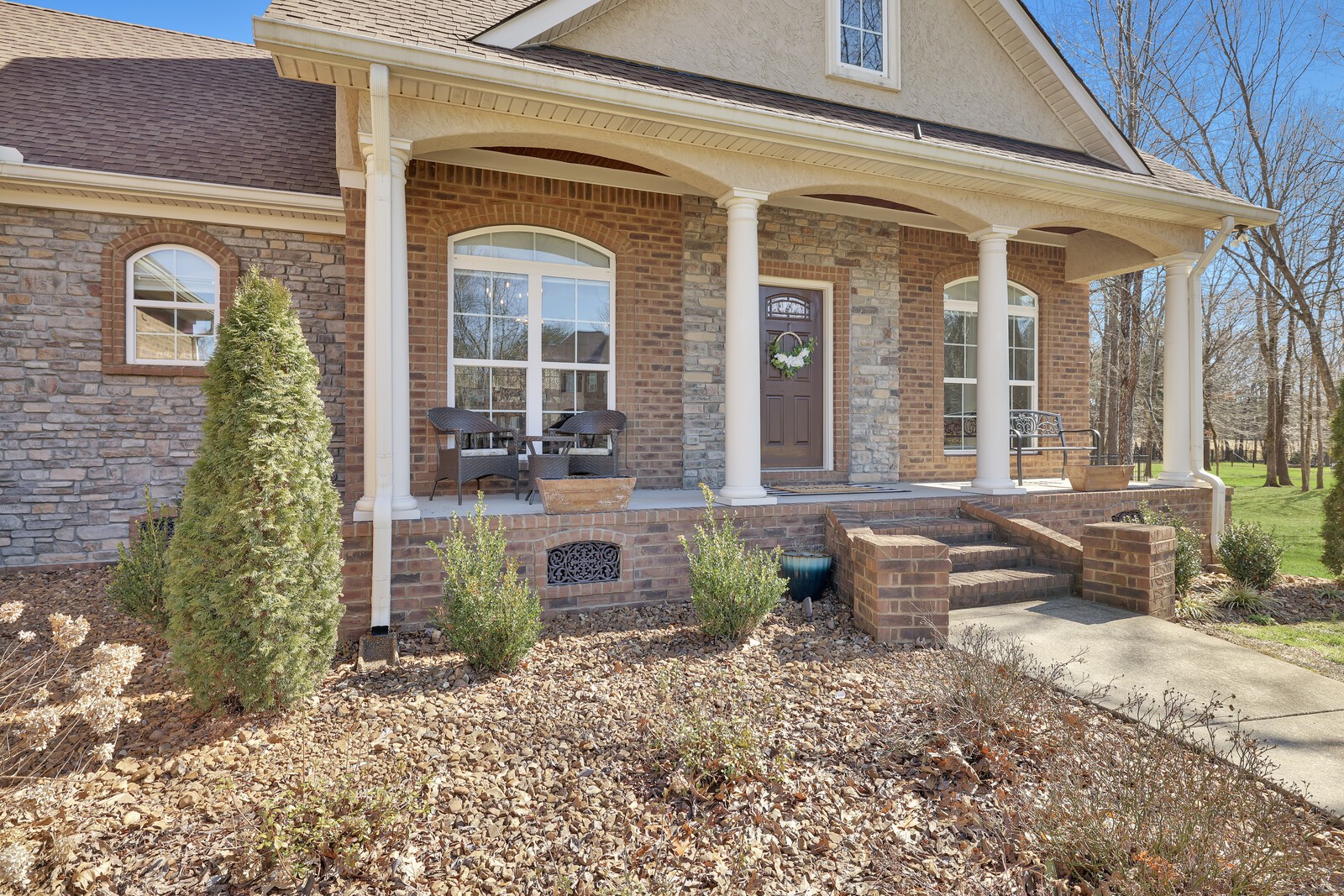 120 Rockingham Dr