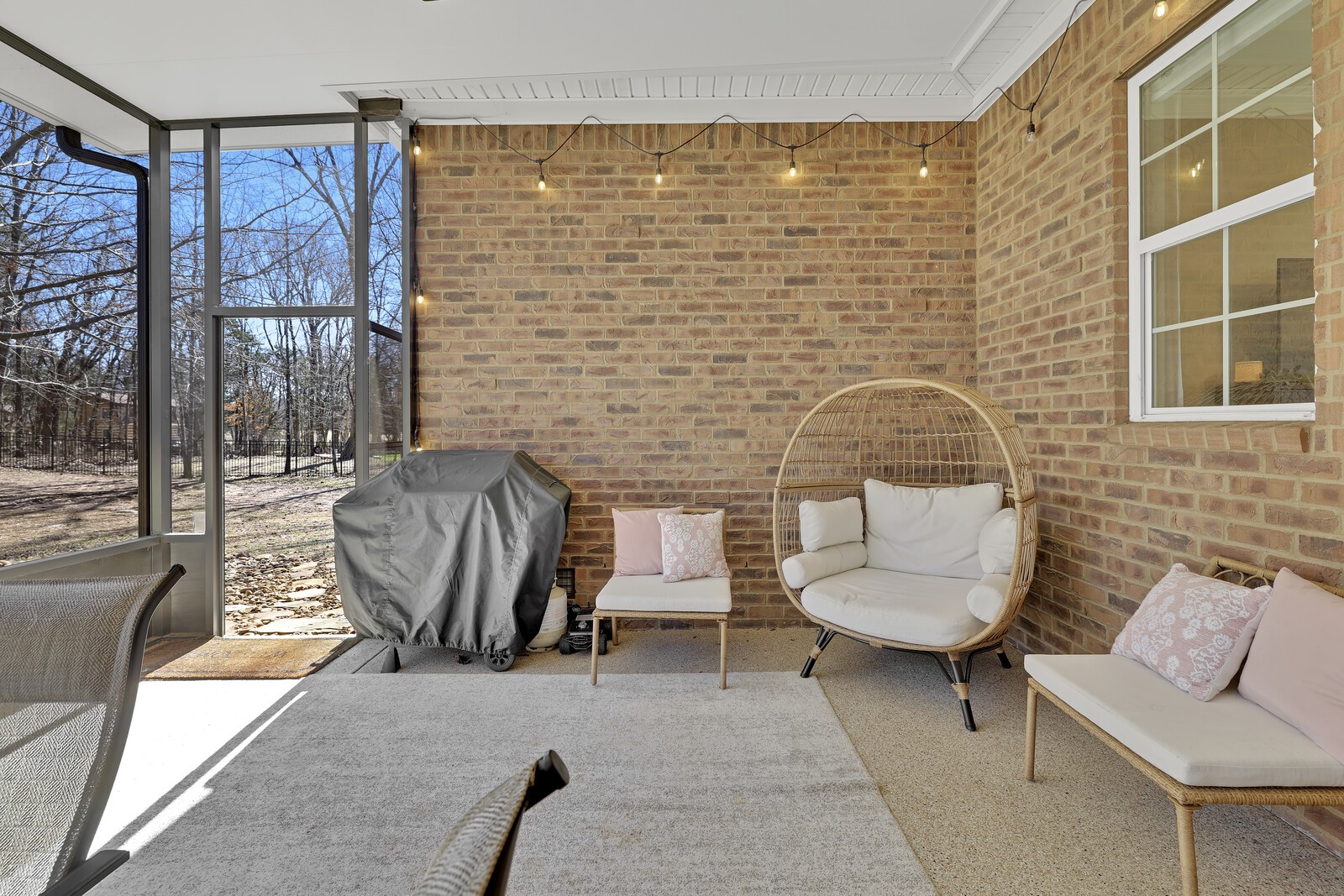 120 Rockingham Dr