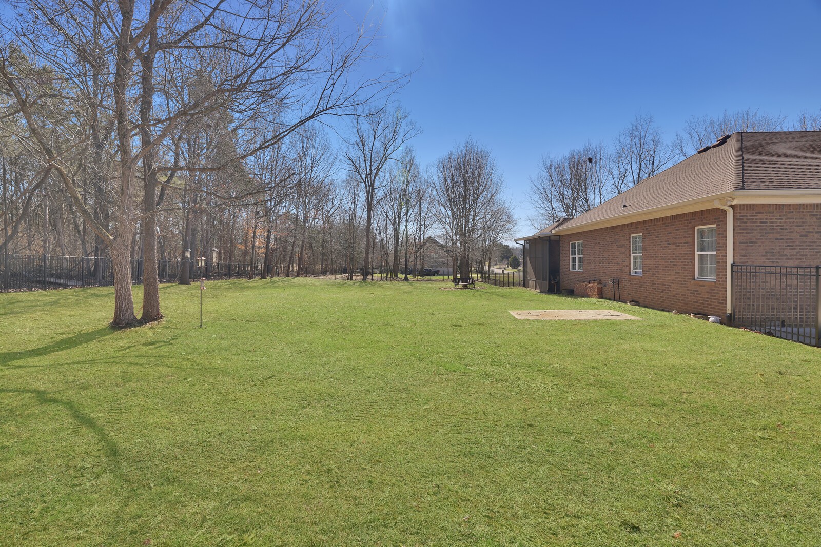 120 Rockingham Dr