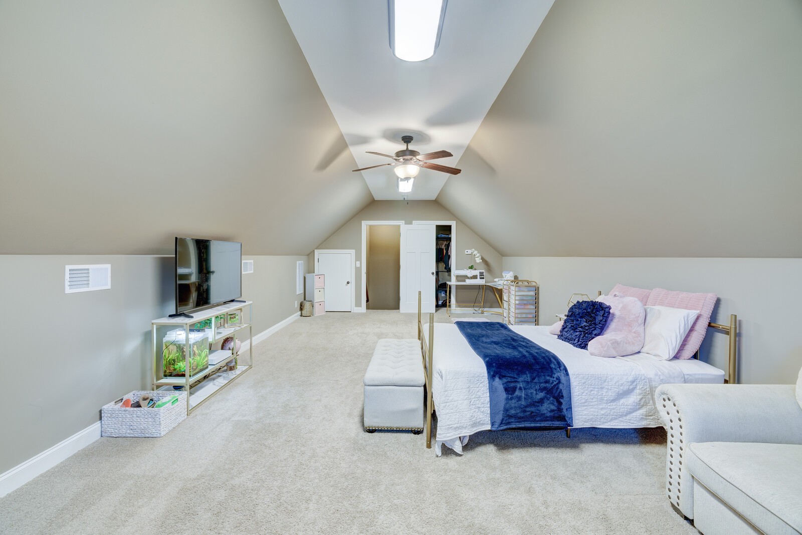 120 Rockingham Dr