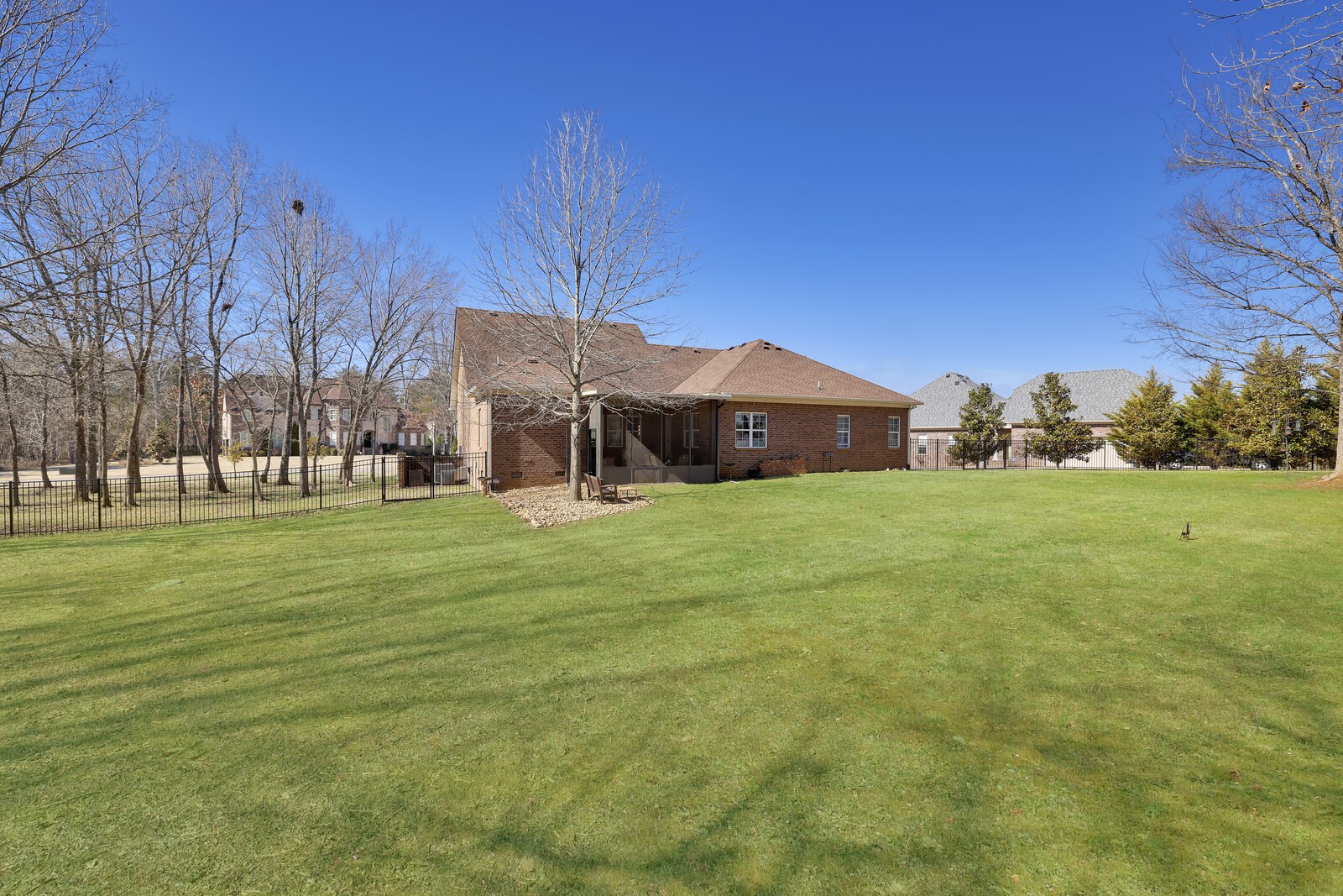 120 Rockingham Dr