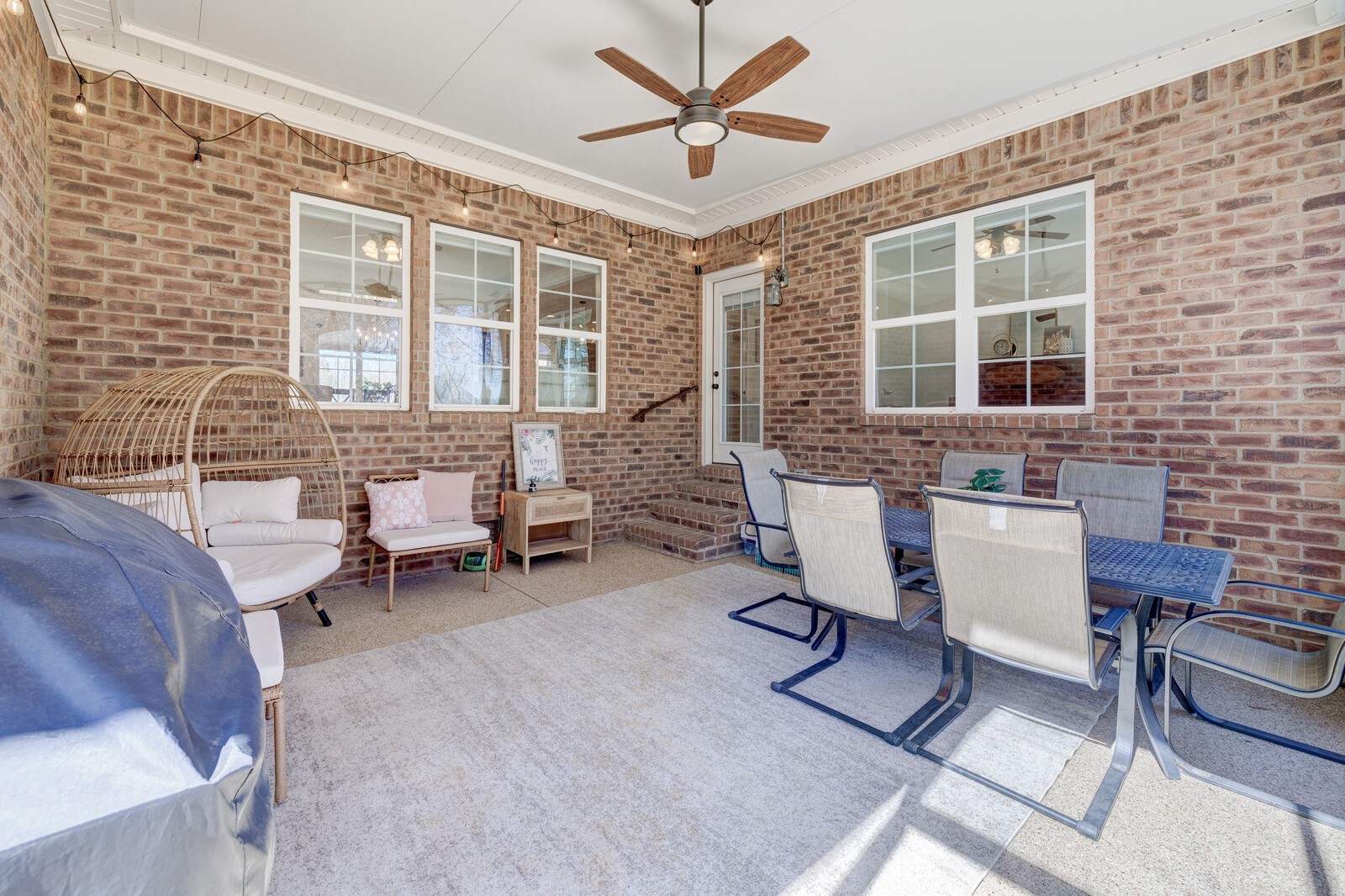 120 Rockingham Dr
