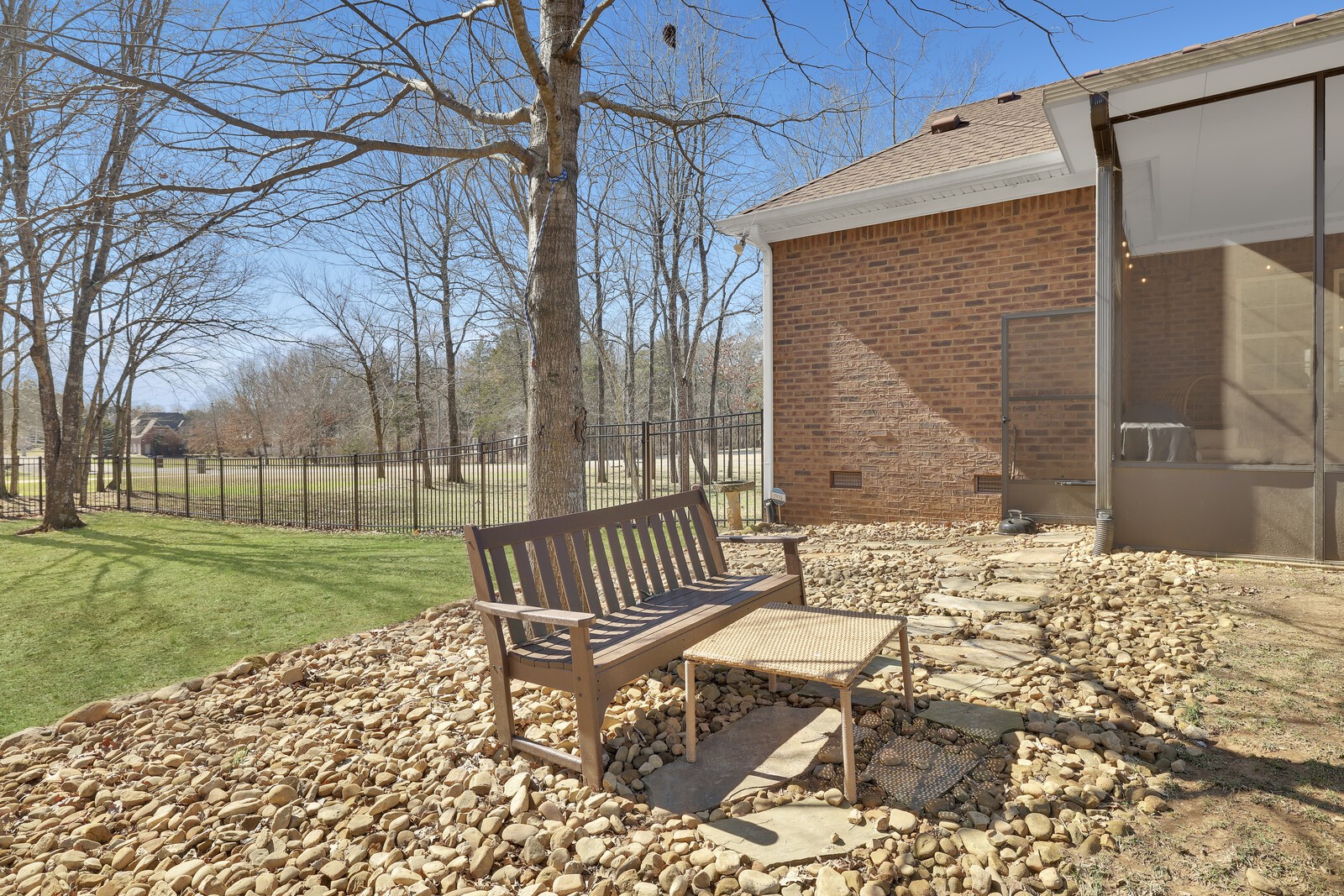 120 Rockingham Dr