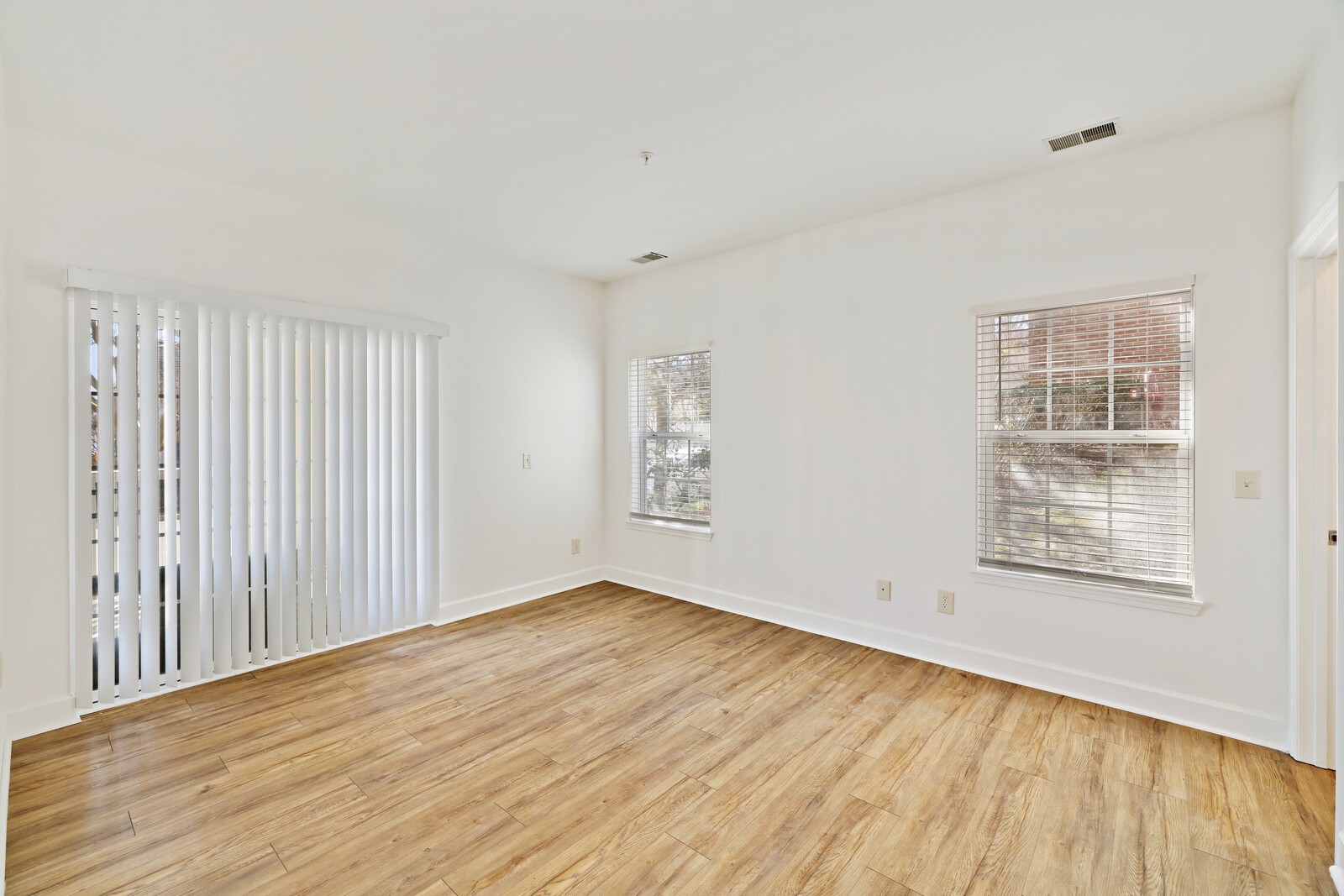 7231 Althorp Way Unit: R1