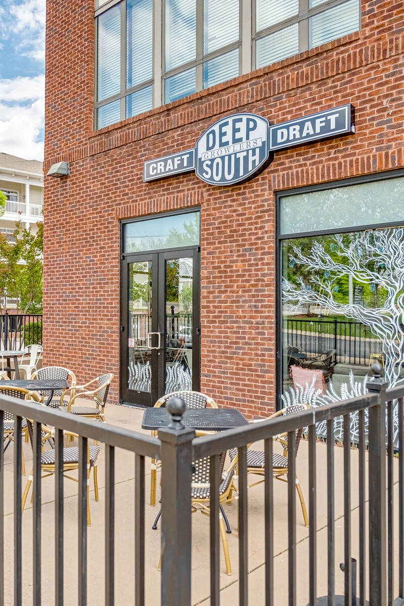 7231 Althorp Way Unit: R1