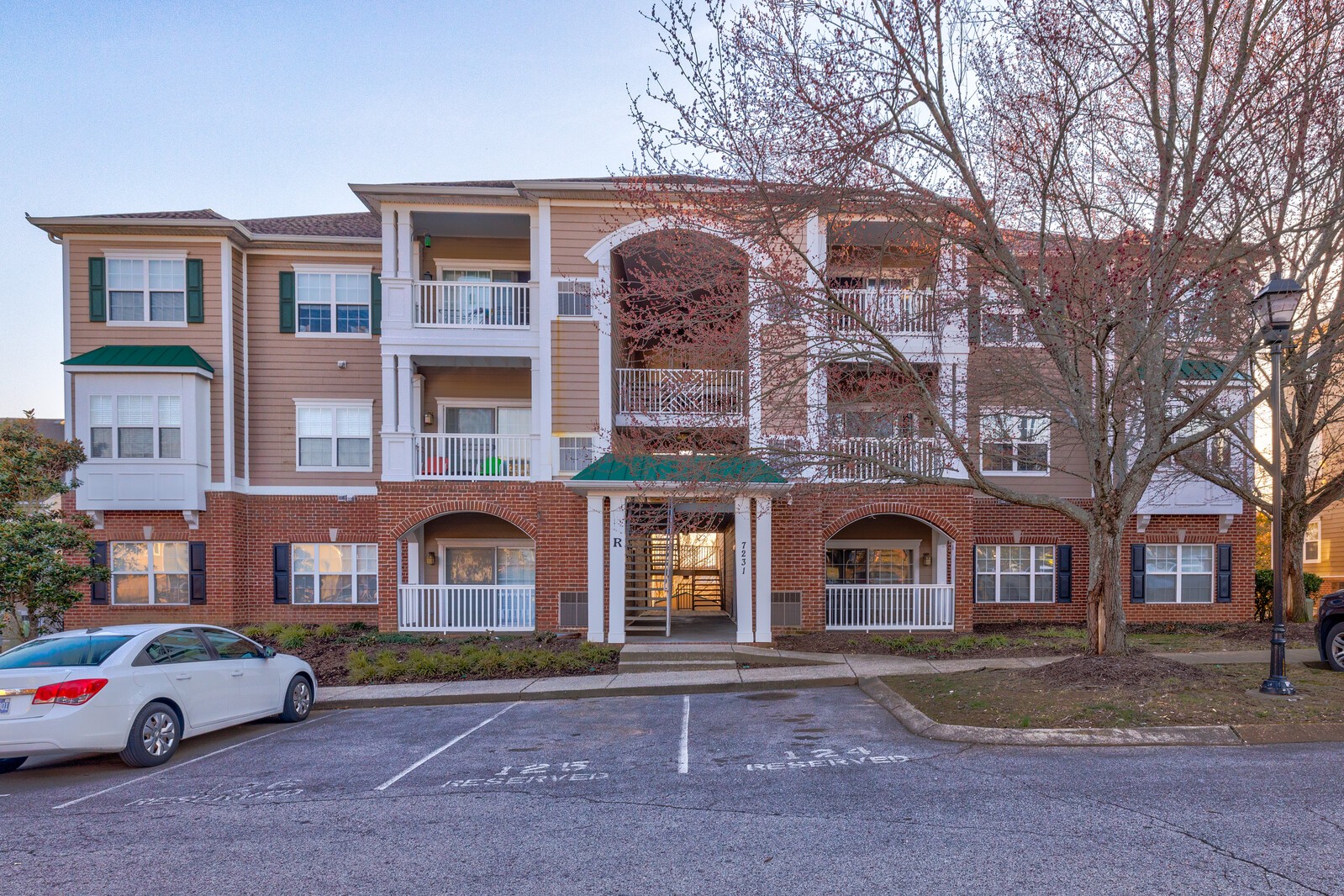 7231 Althorp Way Unit: R1