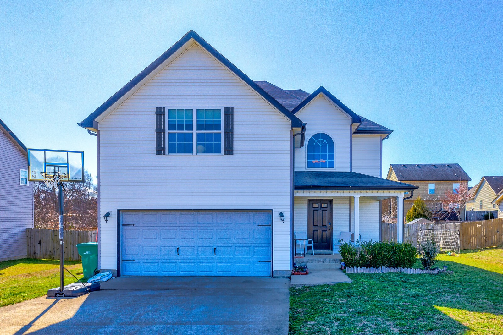 564 Tracy Ln