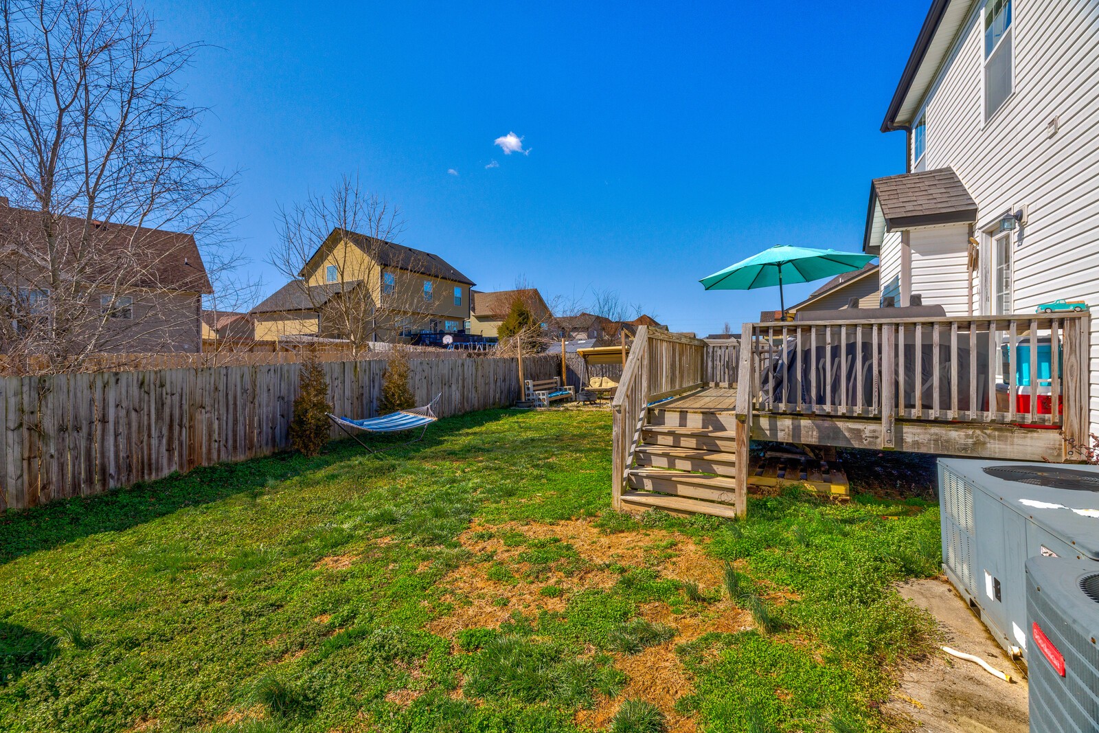 564 Tracy Ln