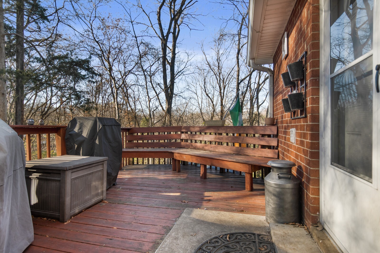 251 Willard Dr