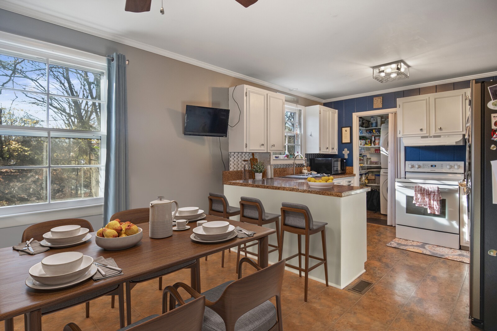 251 Willard Dr