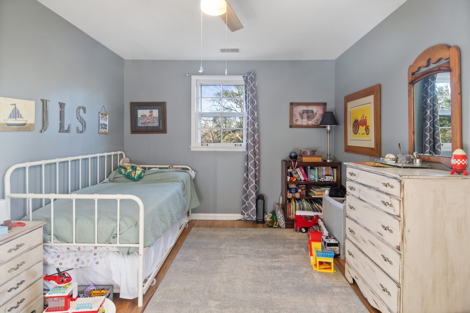 251 Willard Dr