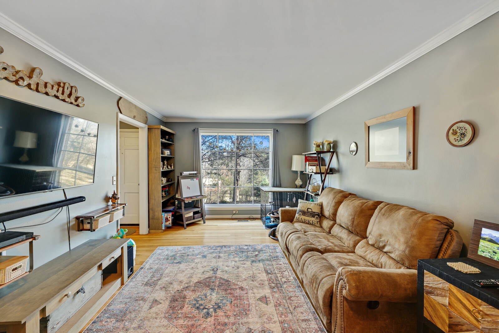 251 Willard Dr