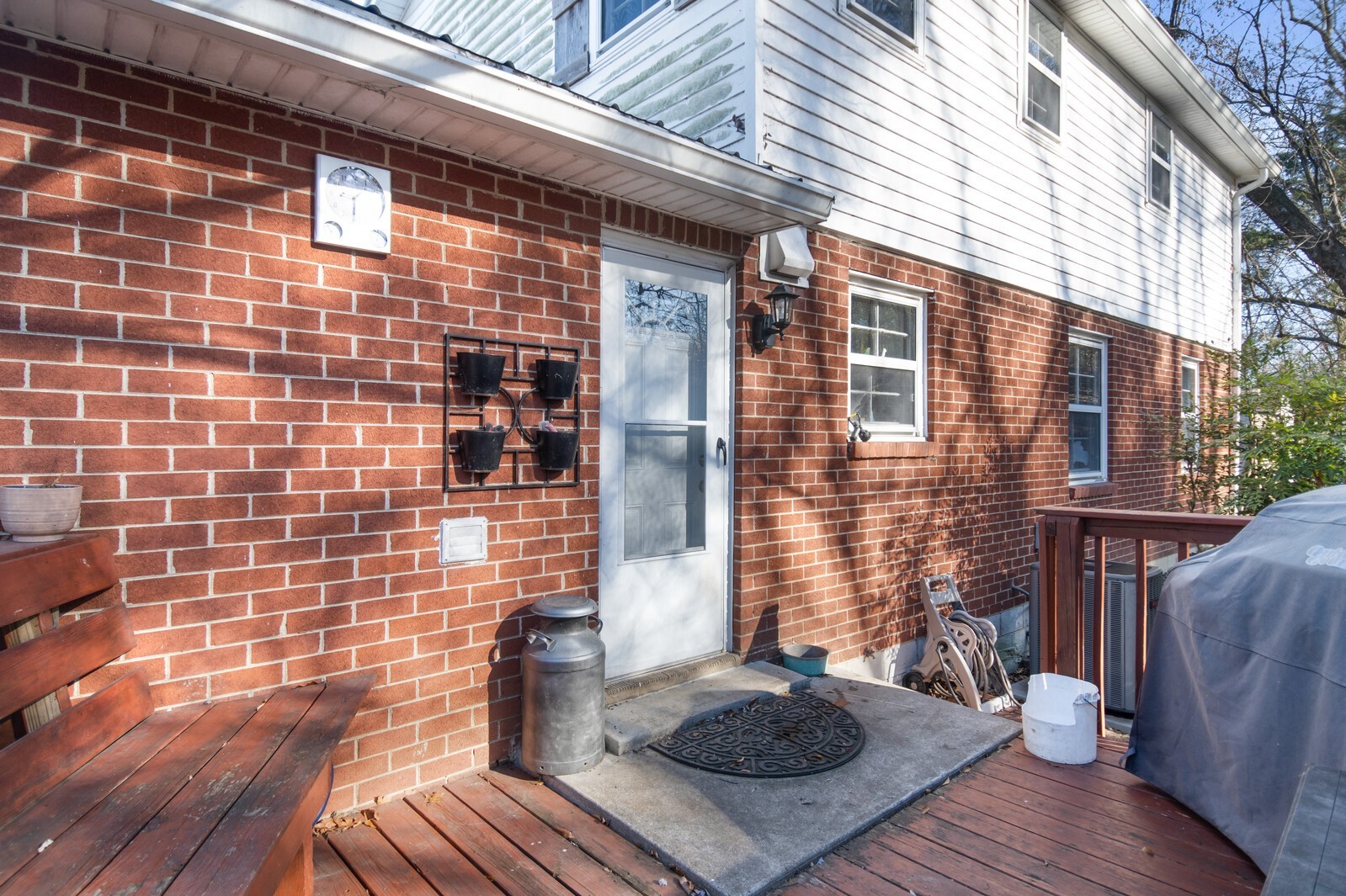 251 Willard Dr