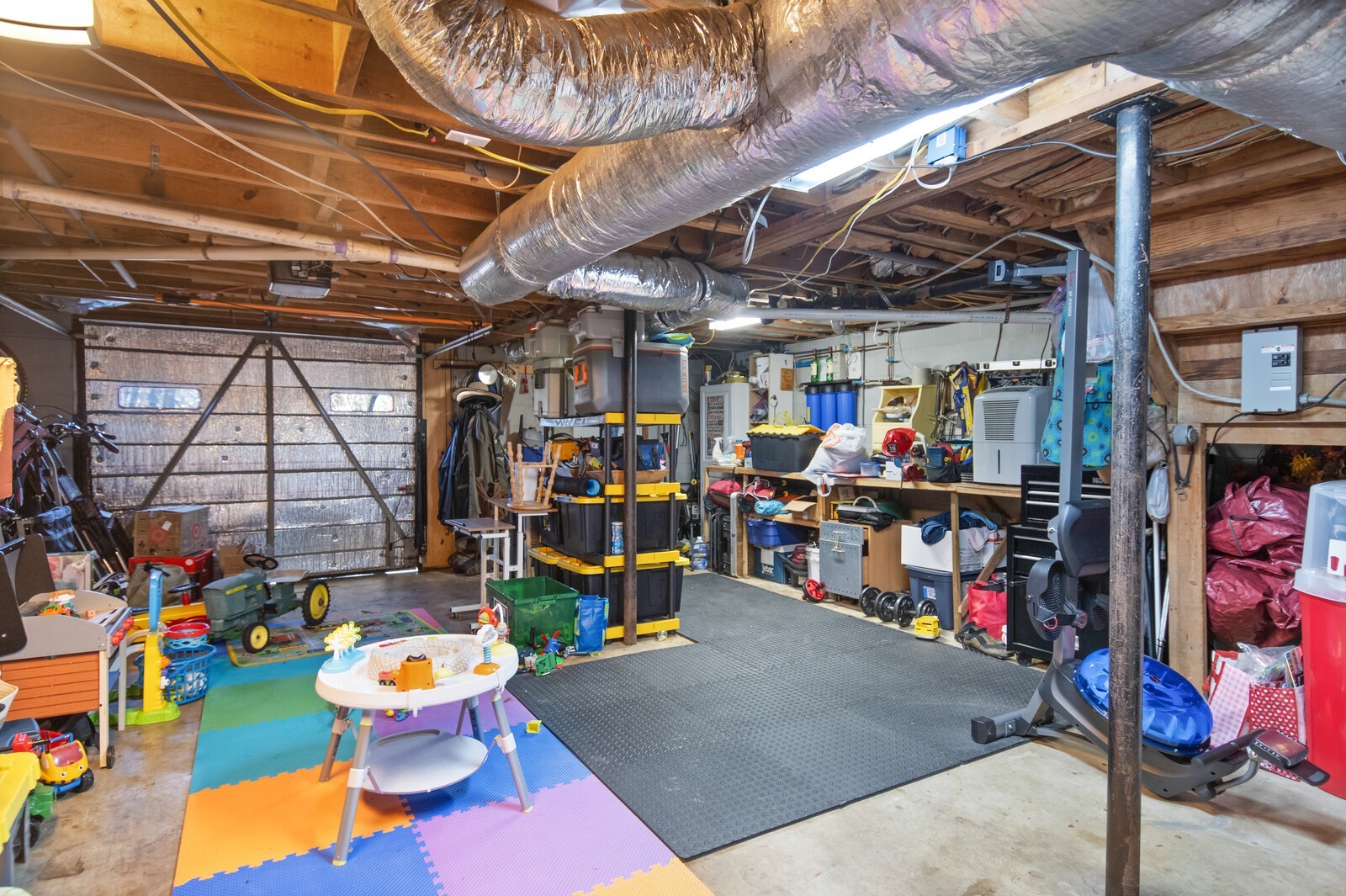 251 Willard Dr