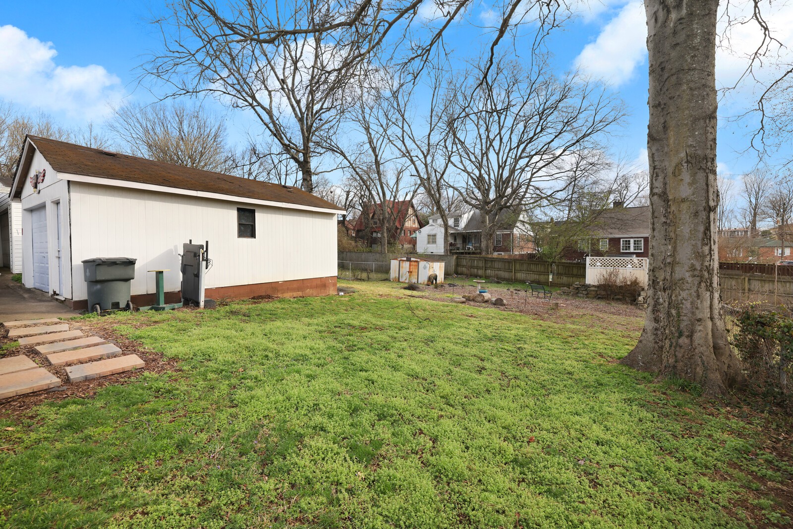 1026 Dozier Pl