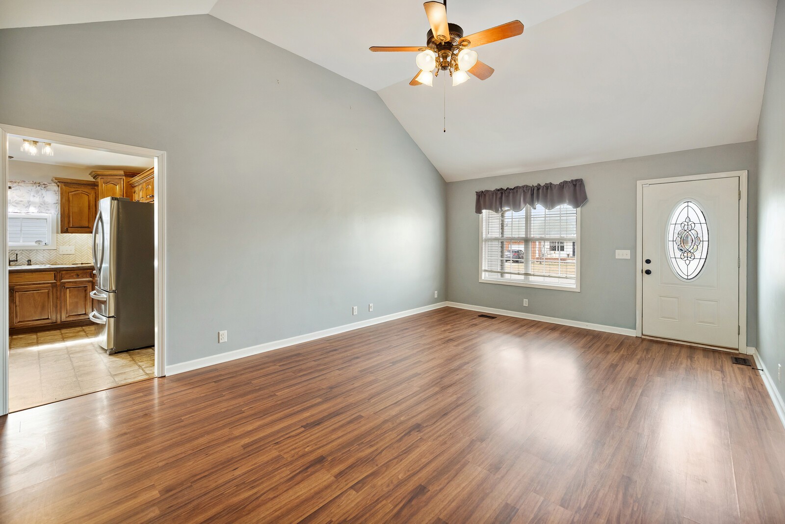 411 Palamino Ln