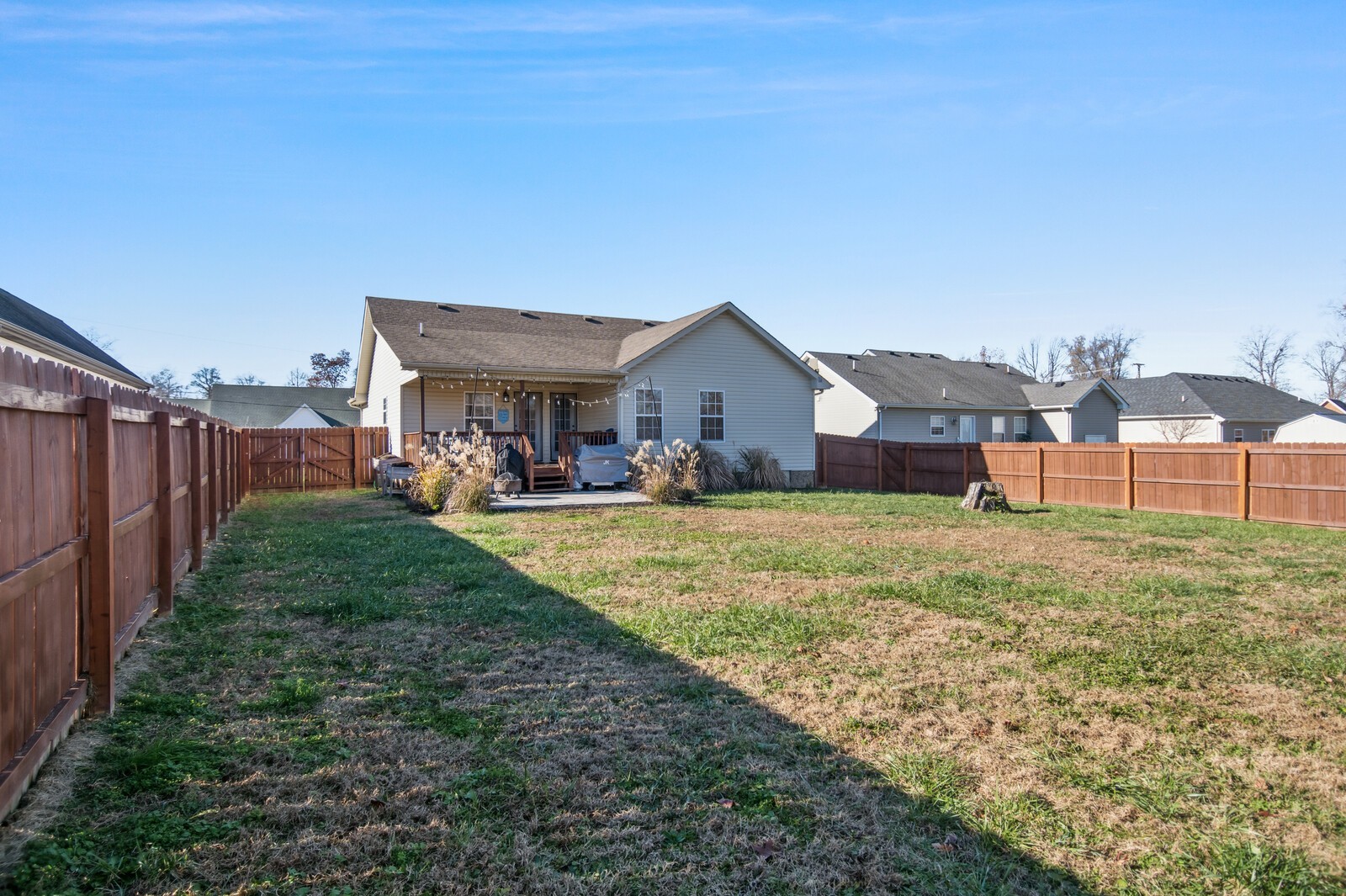 411 Palamino Ln