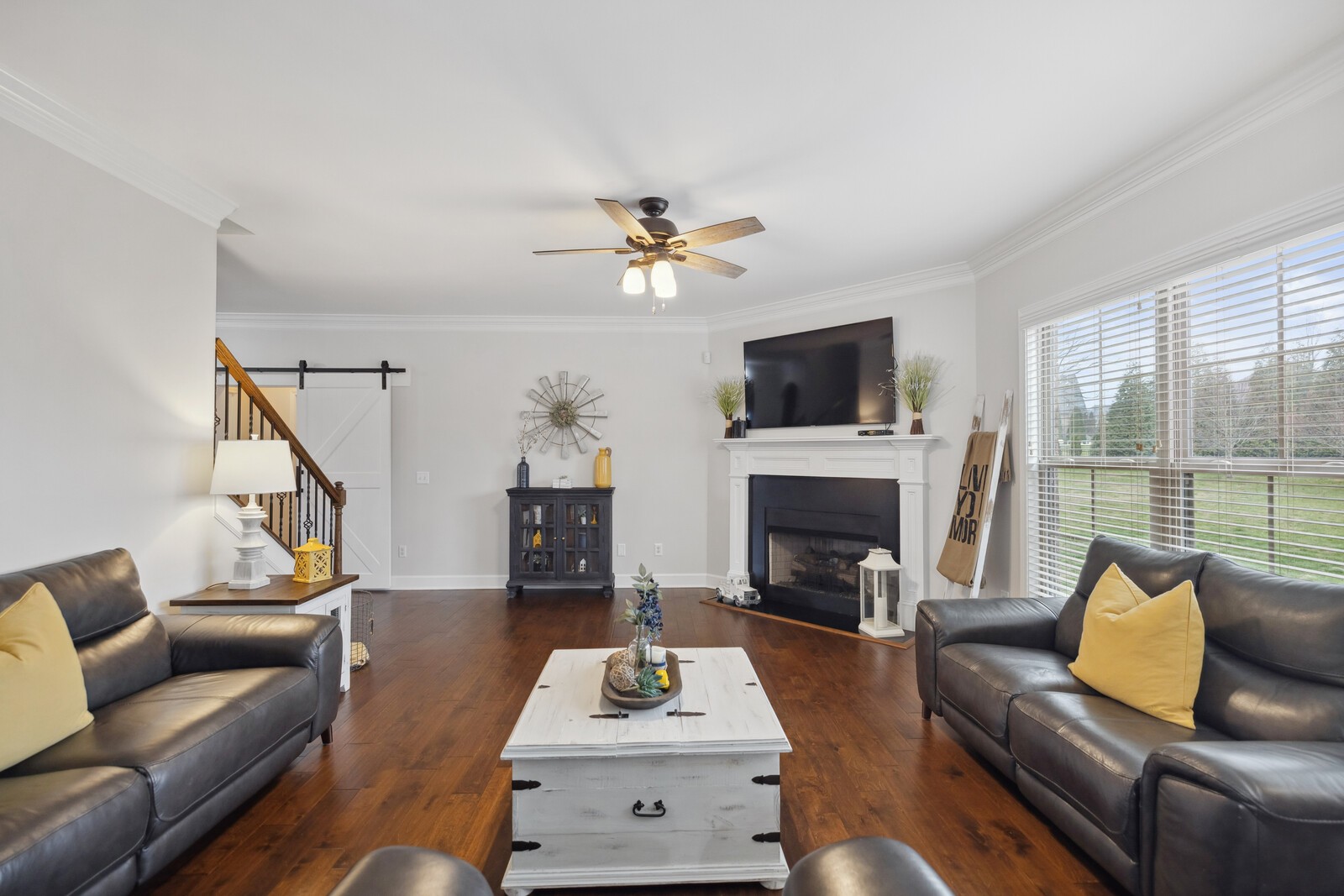 123 Alderwood Dr