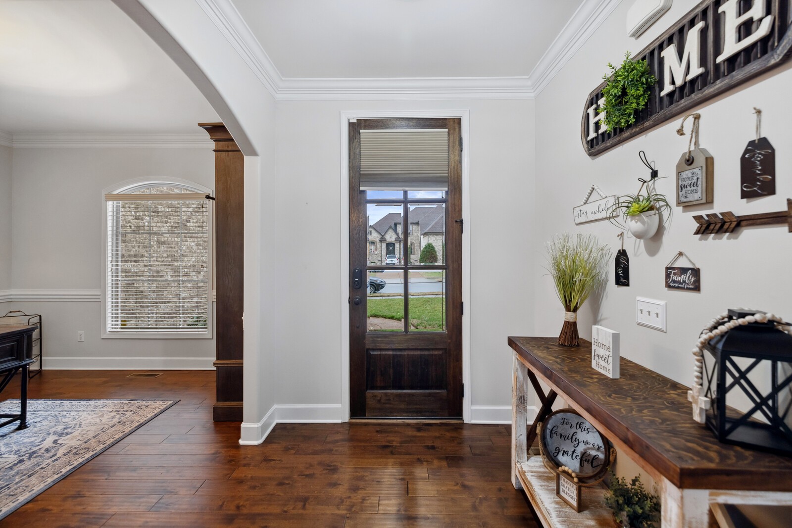 123 Alderwood Dr