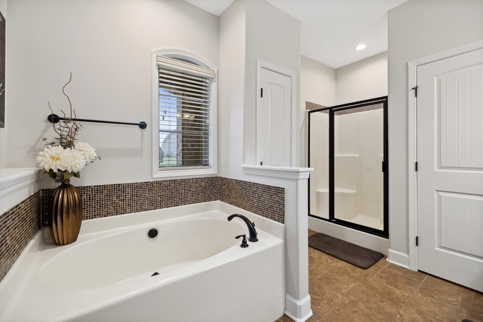 123 Alderwood Dr
