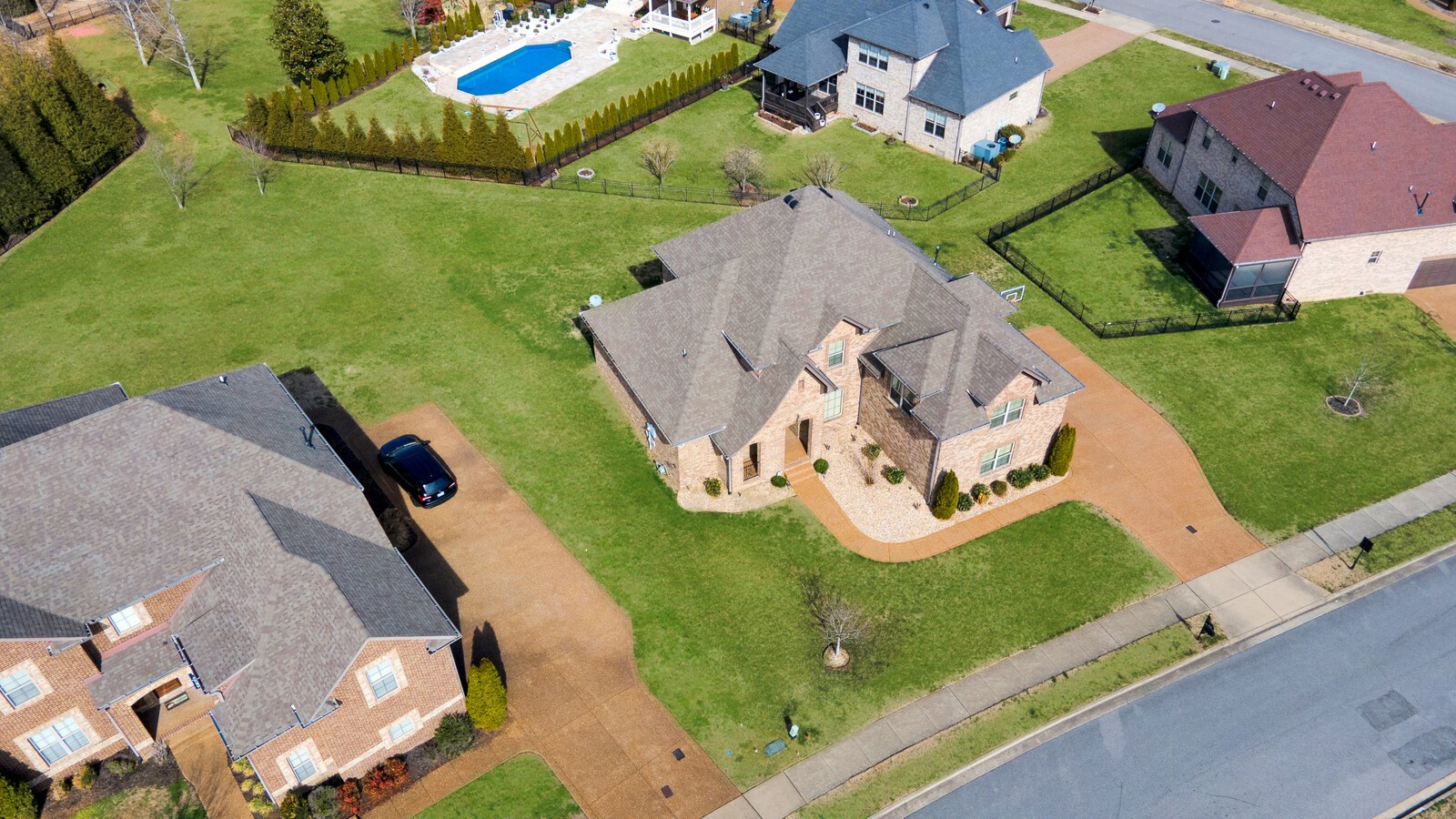 123 Alderwood Dr