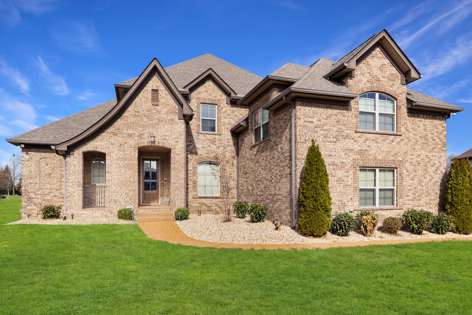 123 Alderwood Dr