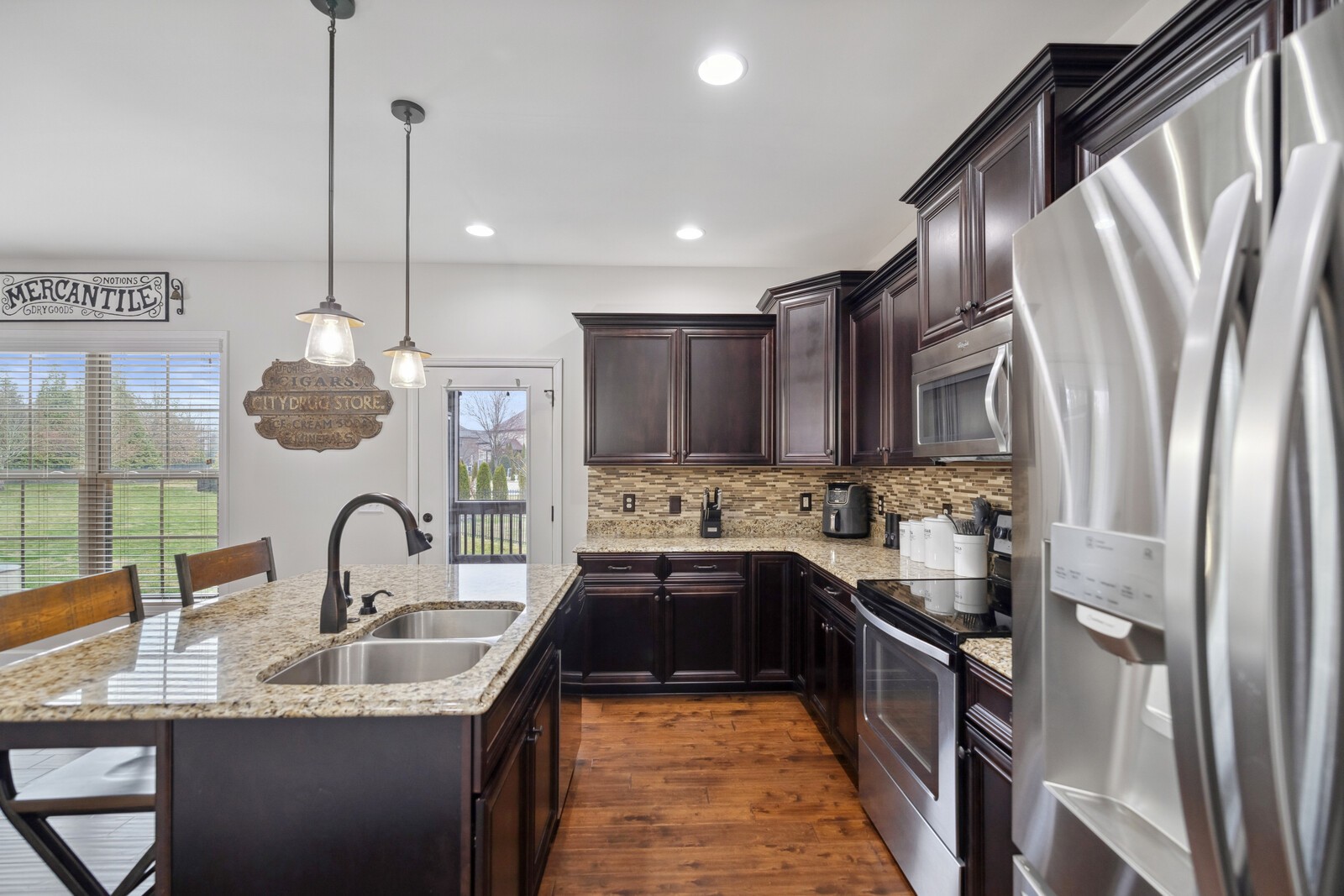 123 Alderwood Dr