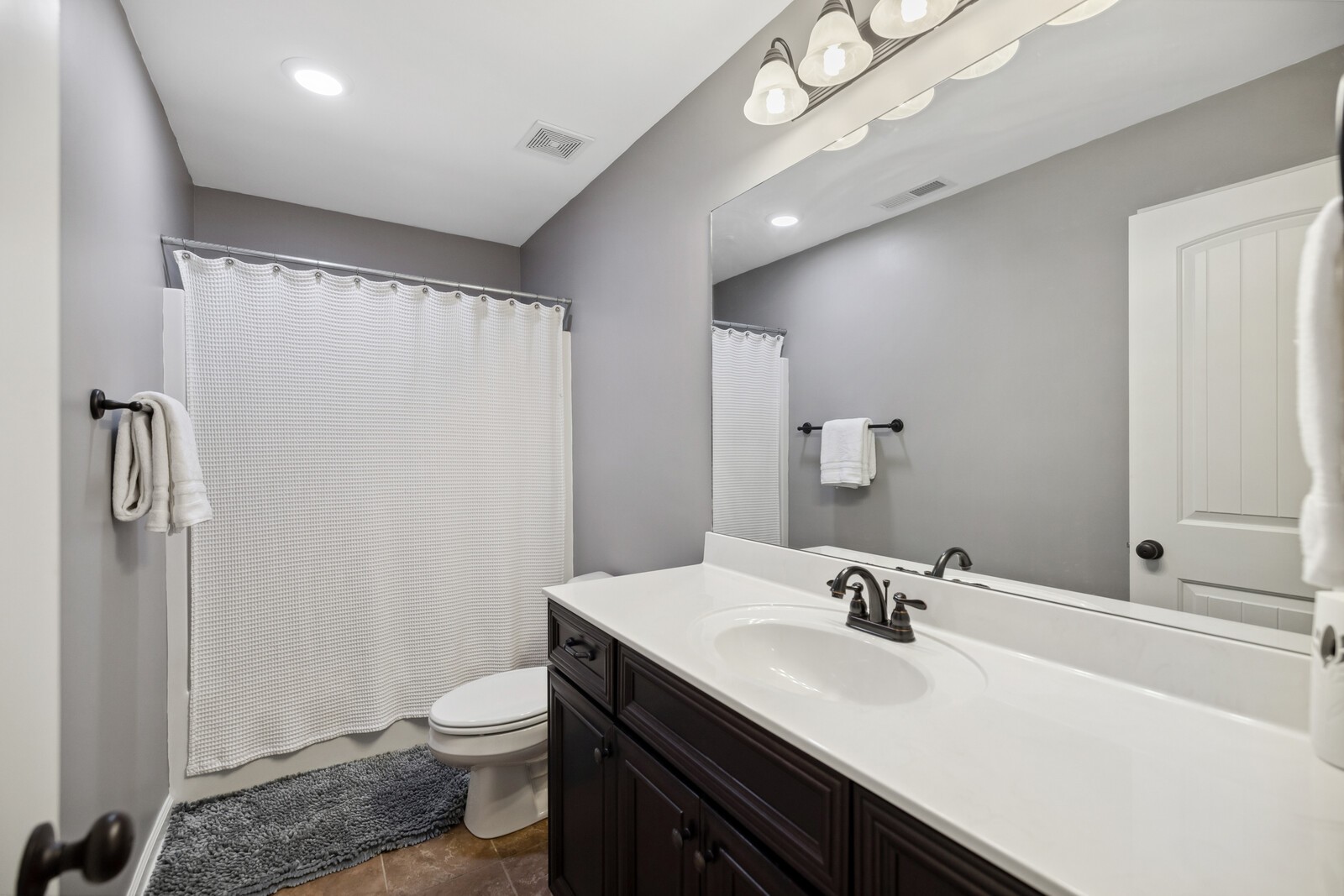 123 Alderwood Dr