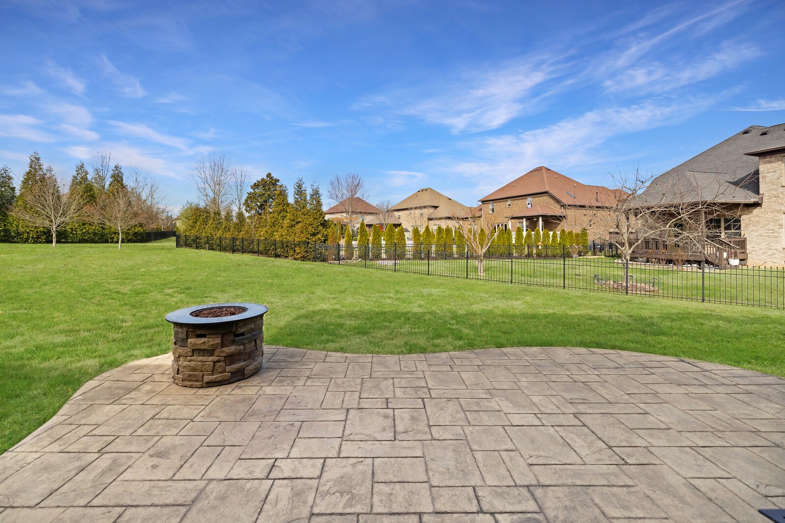 123 Alderwood Dr
