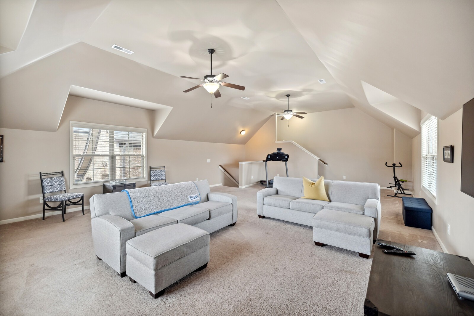 123 Alderwood Dr