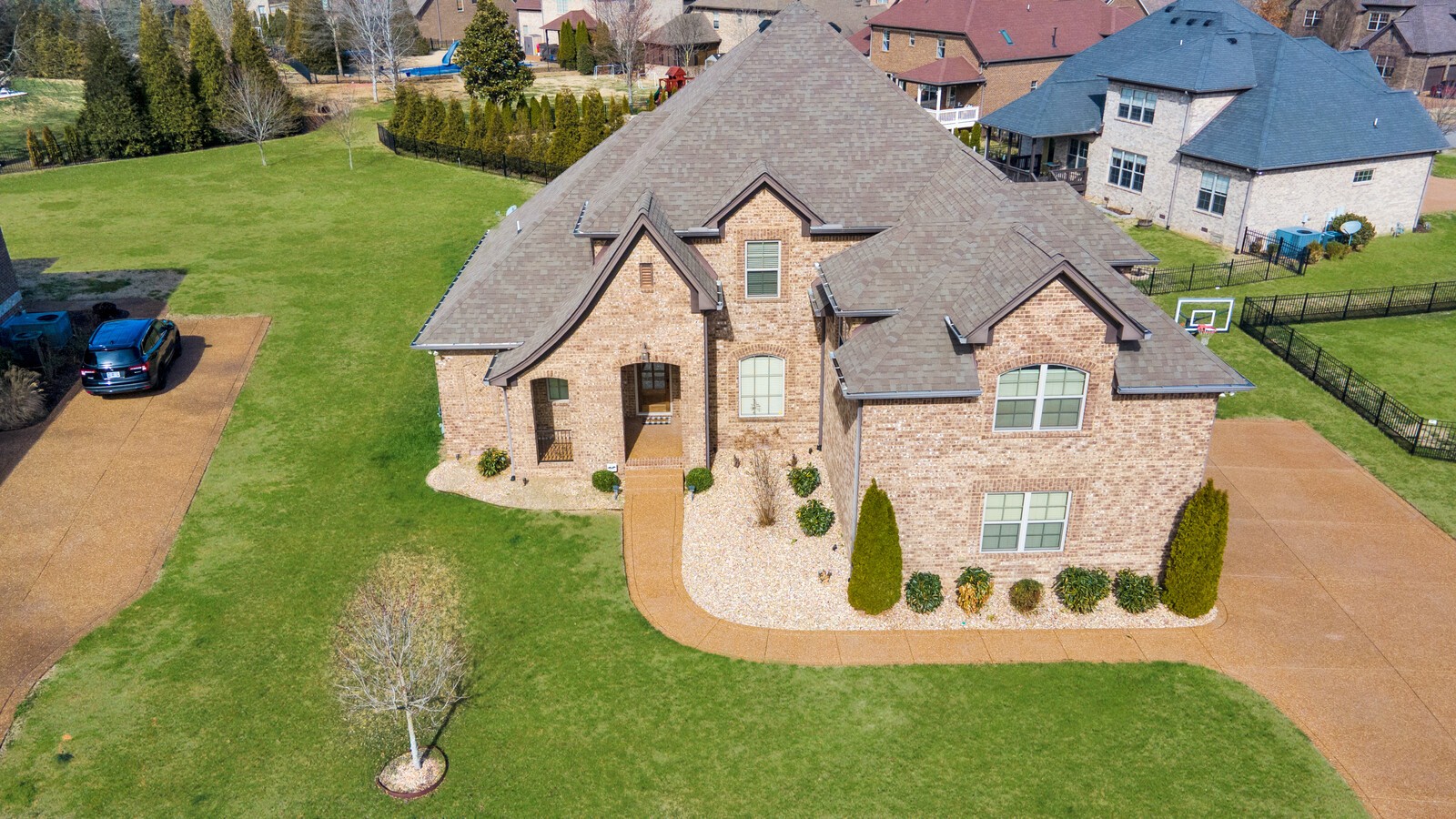 123 Alderwood Dr