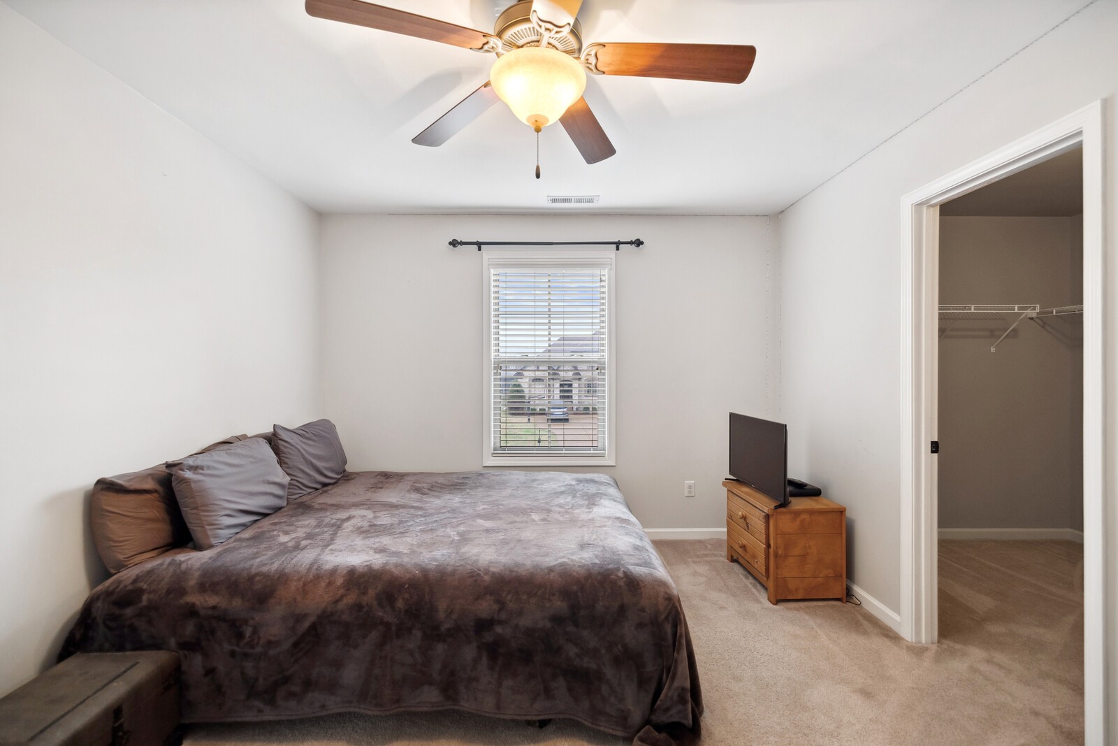 123 Alderwood Dr