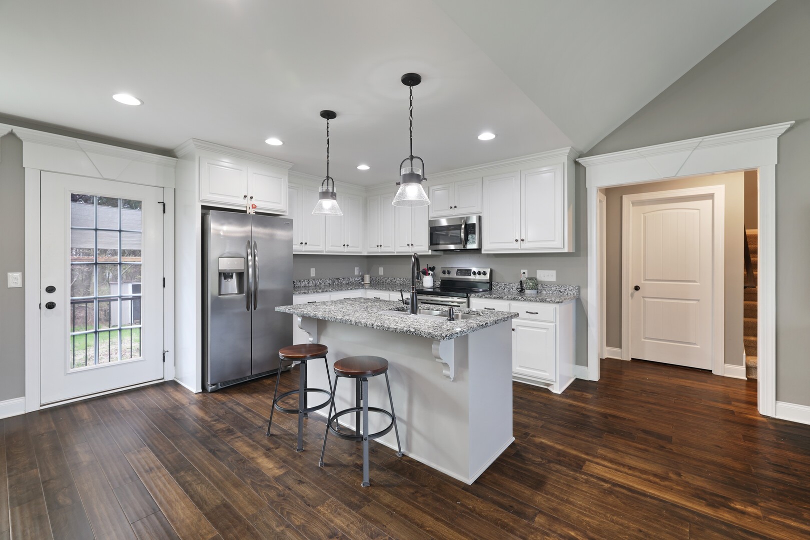 326 Shelby Cir
