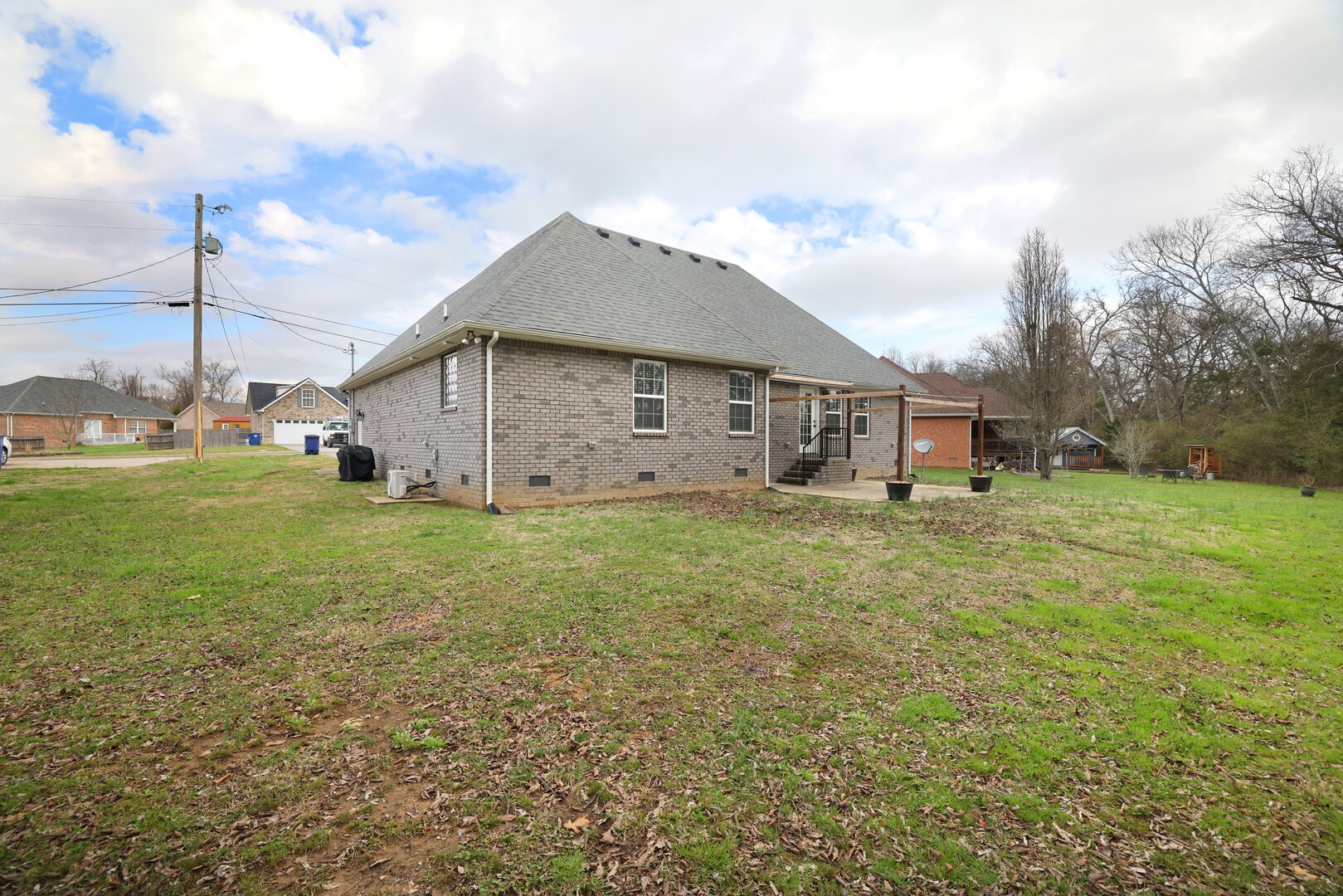 326 Shelby Cir