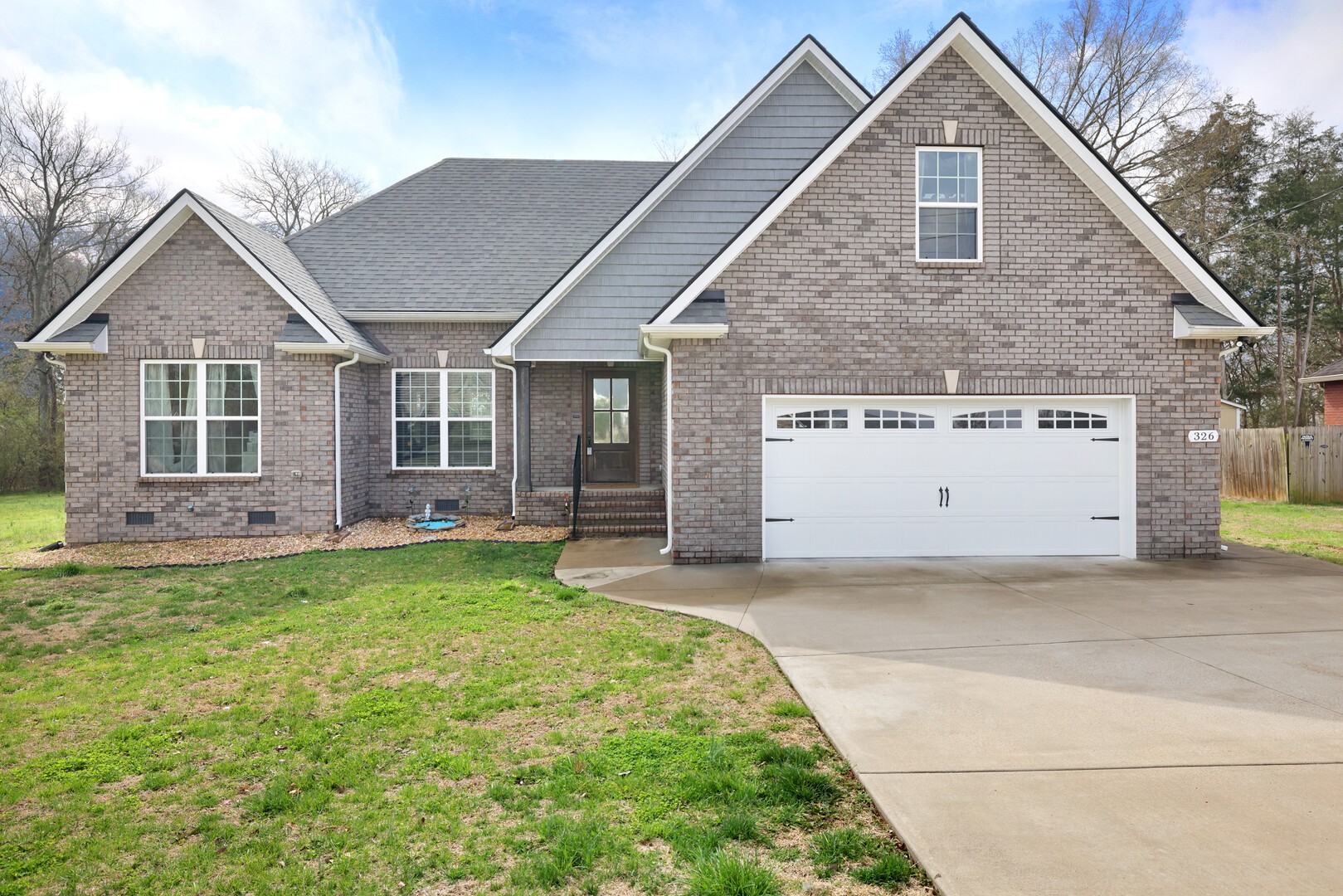 326 Shelby Cir