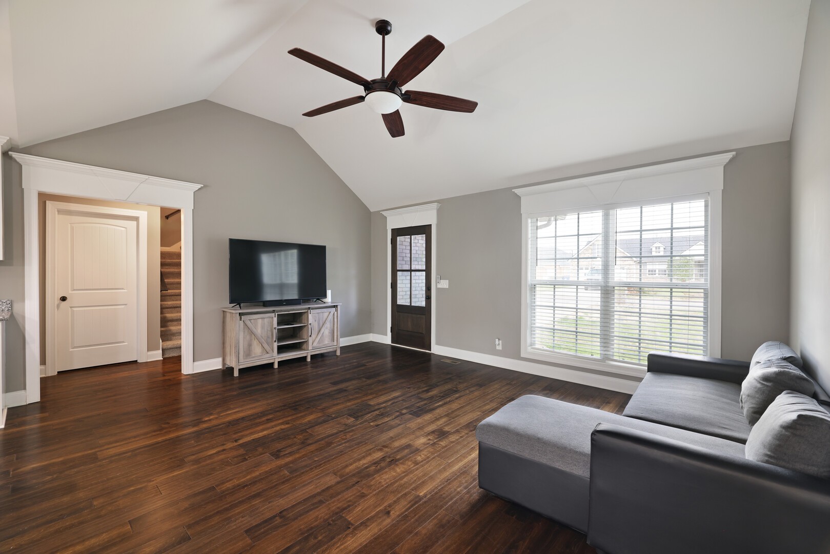 326 Shelby Cir