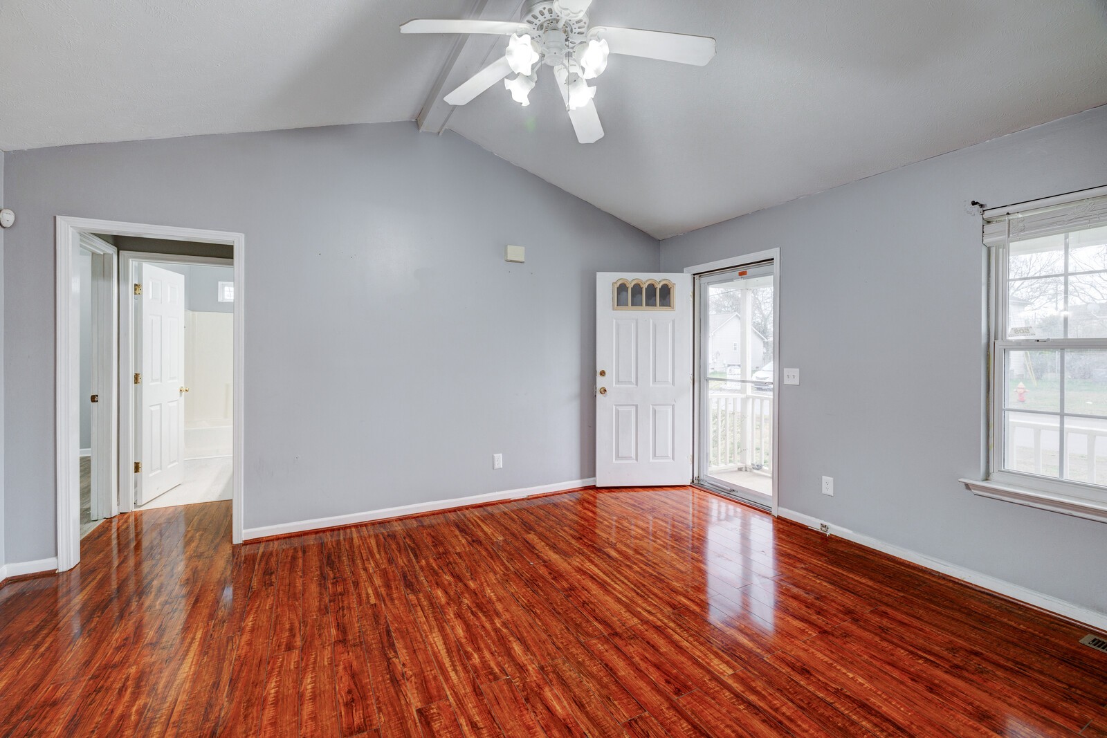 1409 Laurel Oak Dr