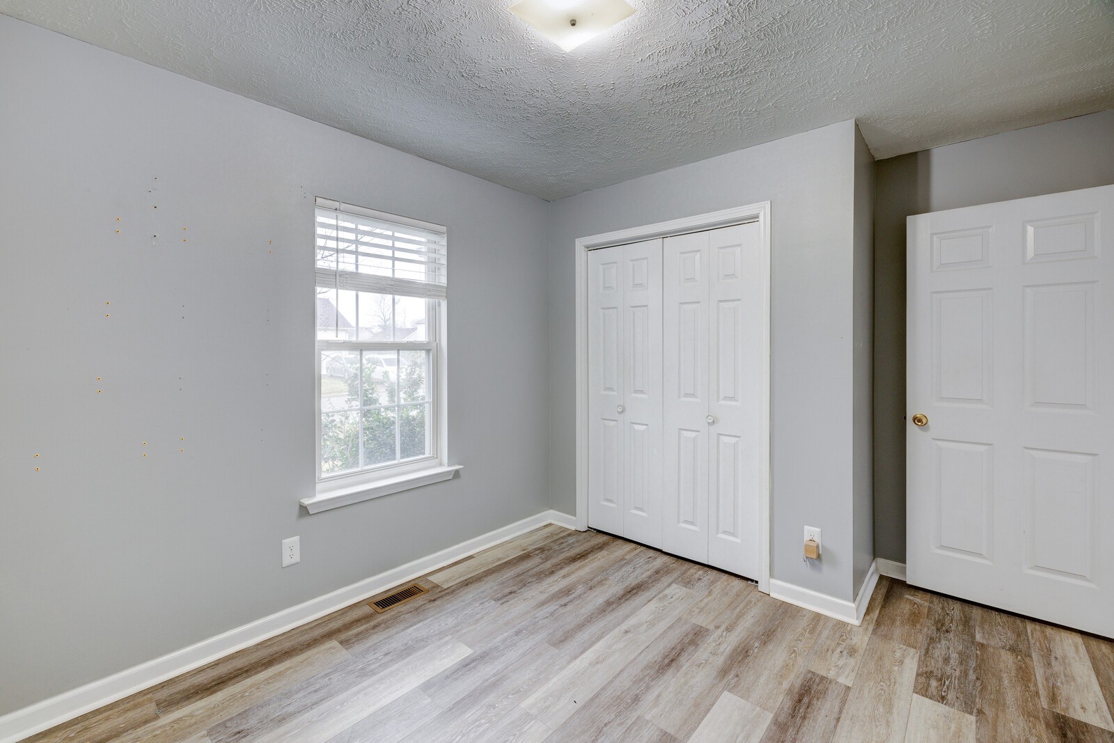 1409 Laurel Oak Dr