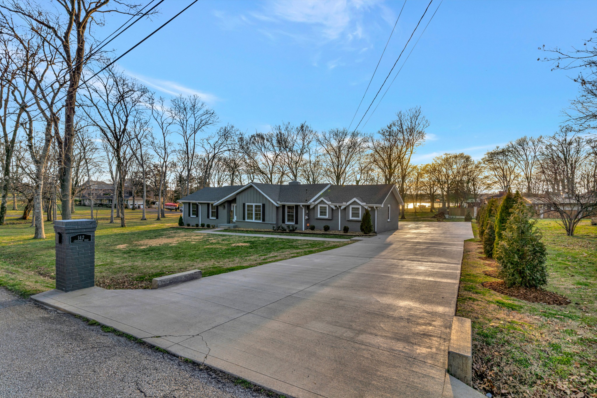 142 Cherokee Rd