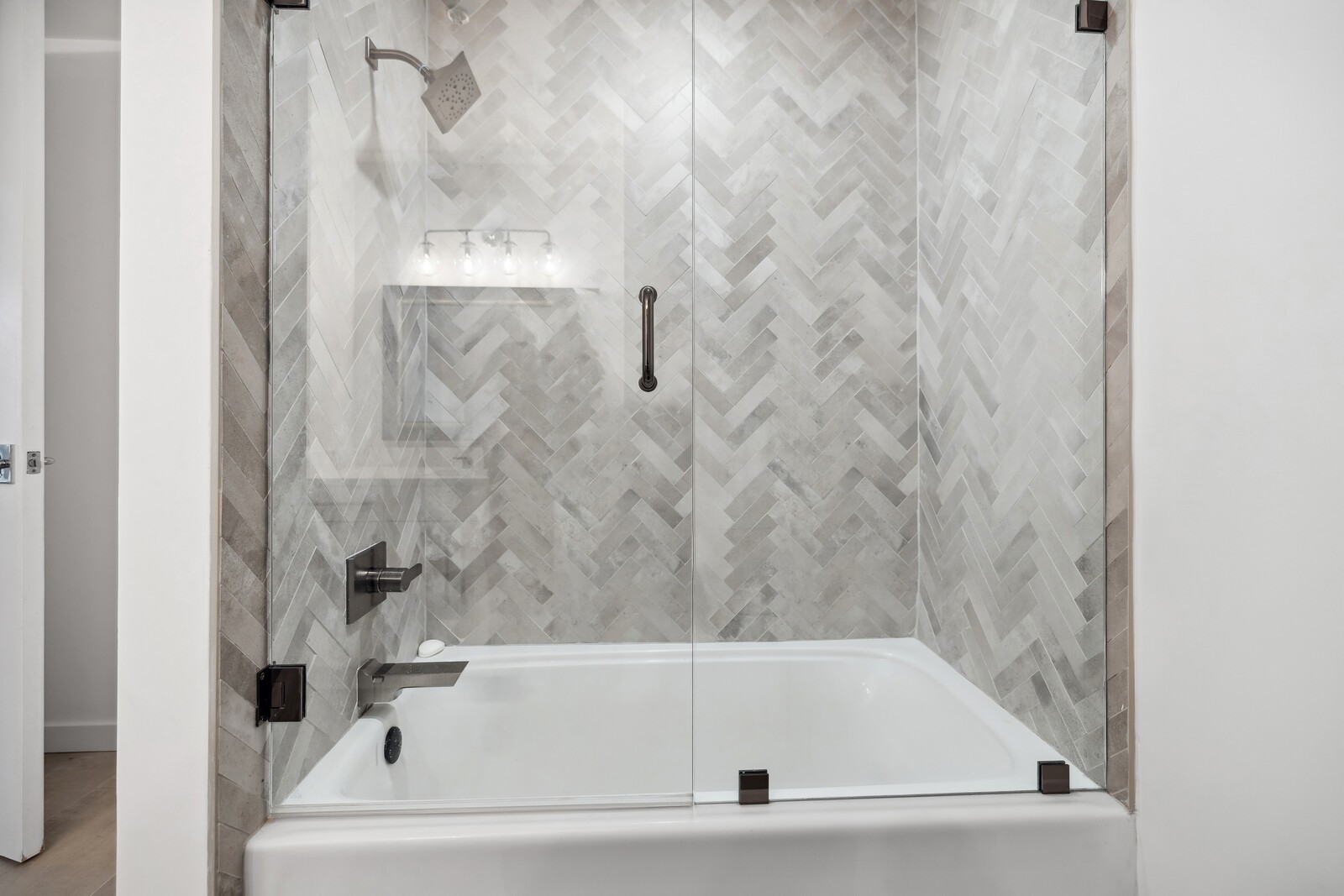 600 12th Ave S Unit: 308