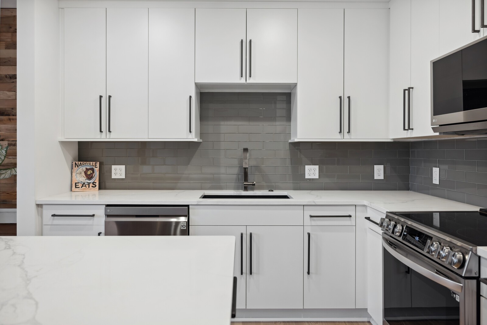 600 12th Ave S Unit: 308