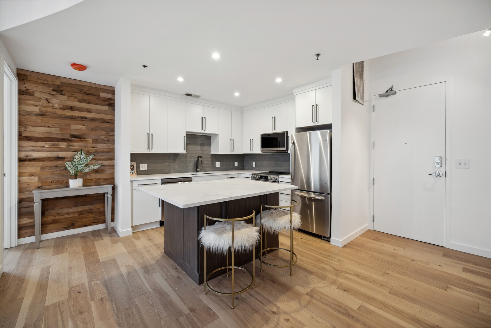 600 12th Ave S Unit: 308