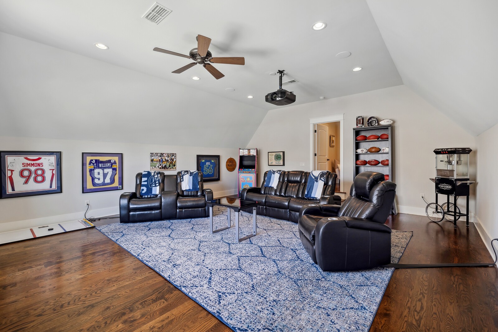 1119B Biltmore Dr
