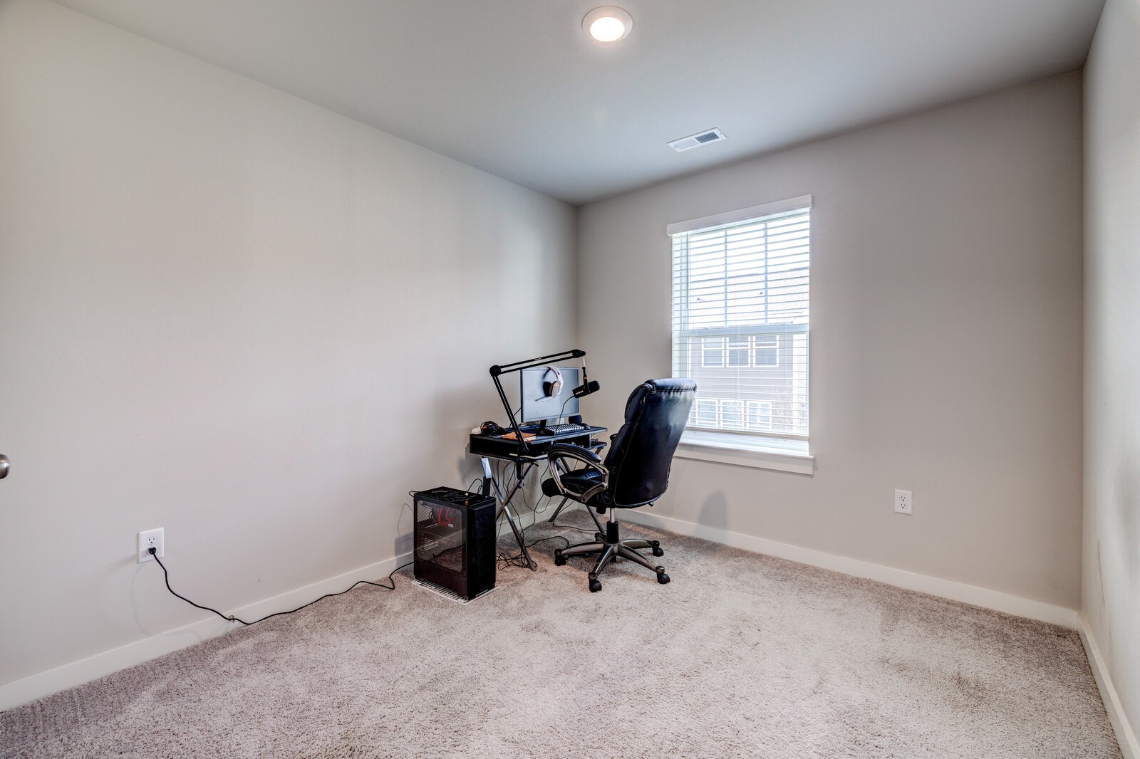 1757 Frodo Way
