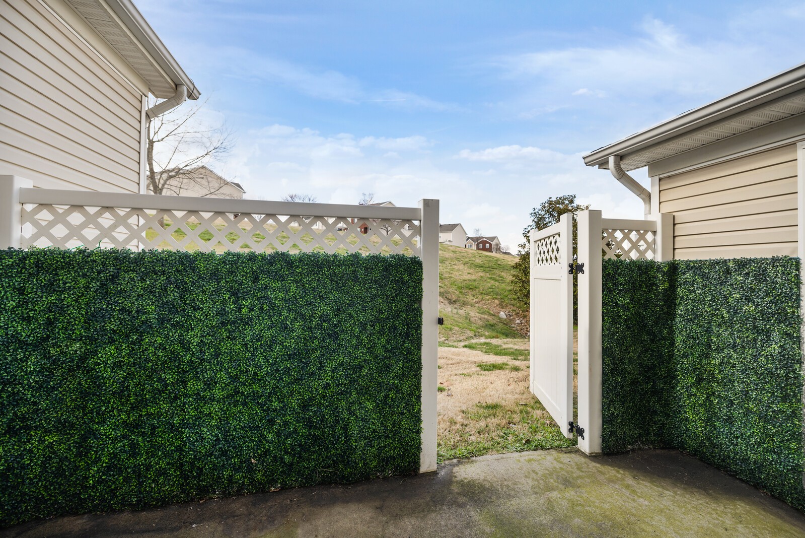 1939 Shaylin Loop
